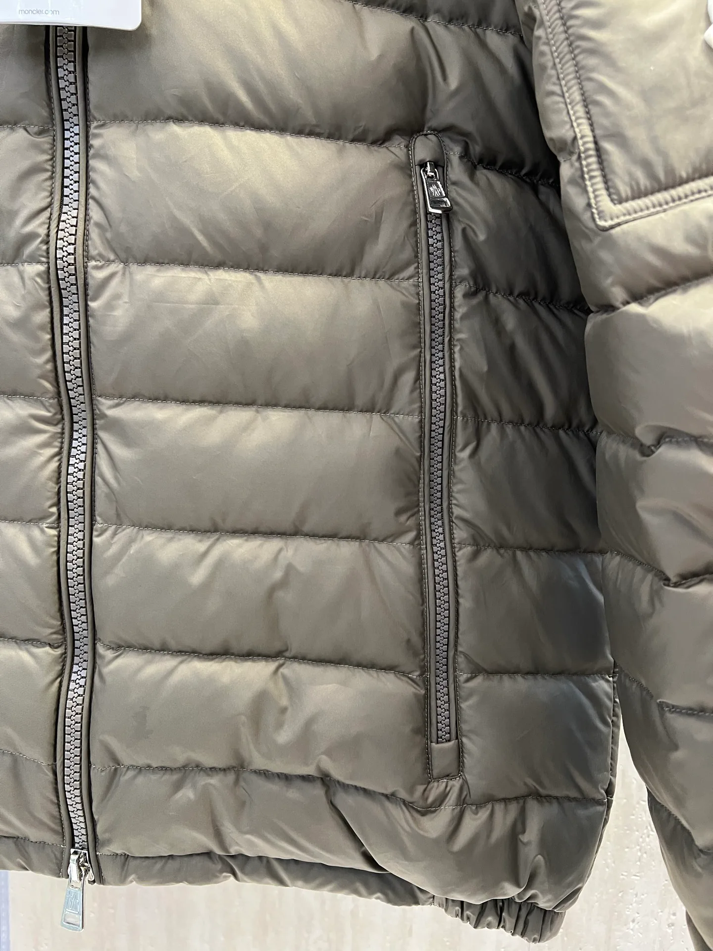 Куртки И Пуховики Мужские Moncler 18683914