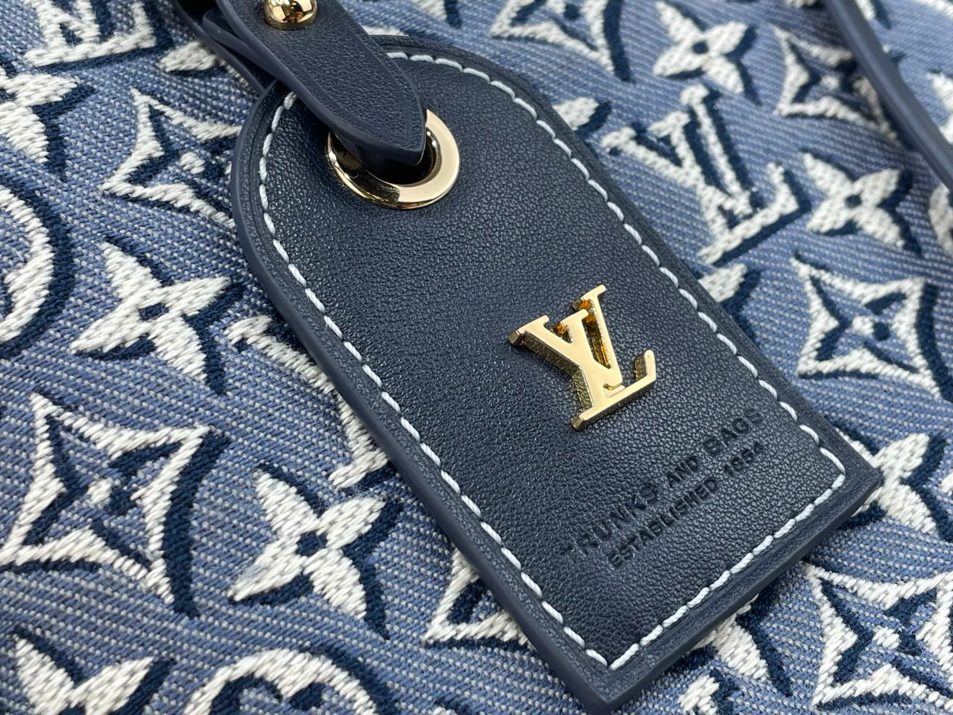 Women's Classic Handbags LOUIS VUITTON 17855097