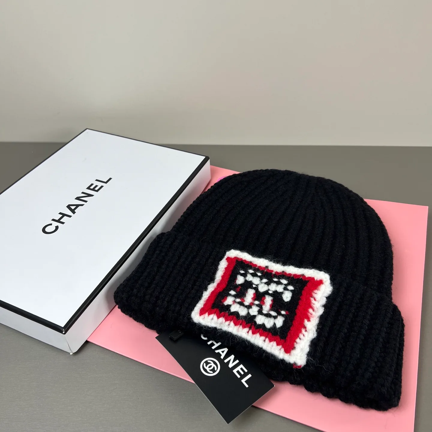 Hats CHANEL 18093228