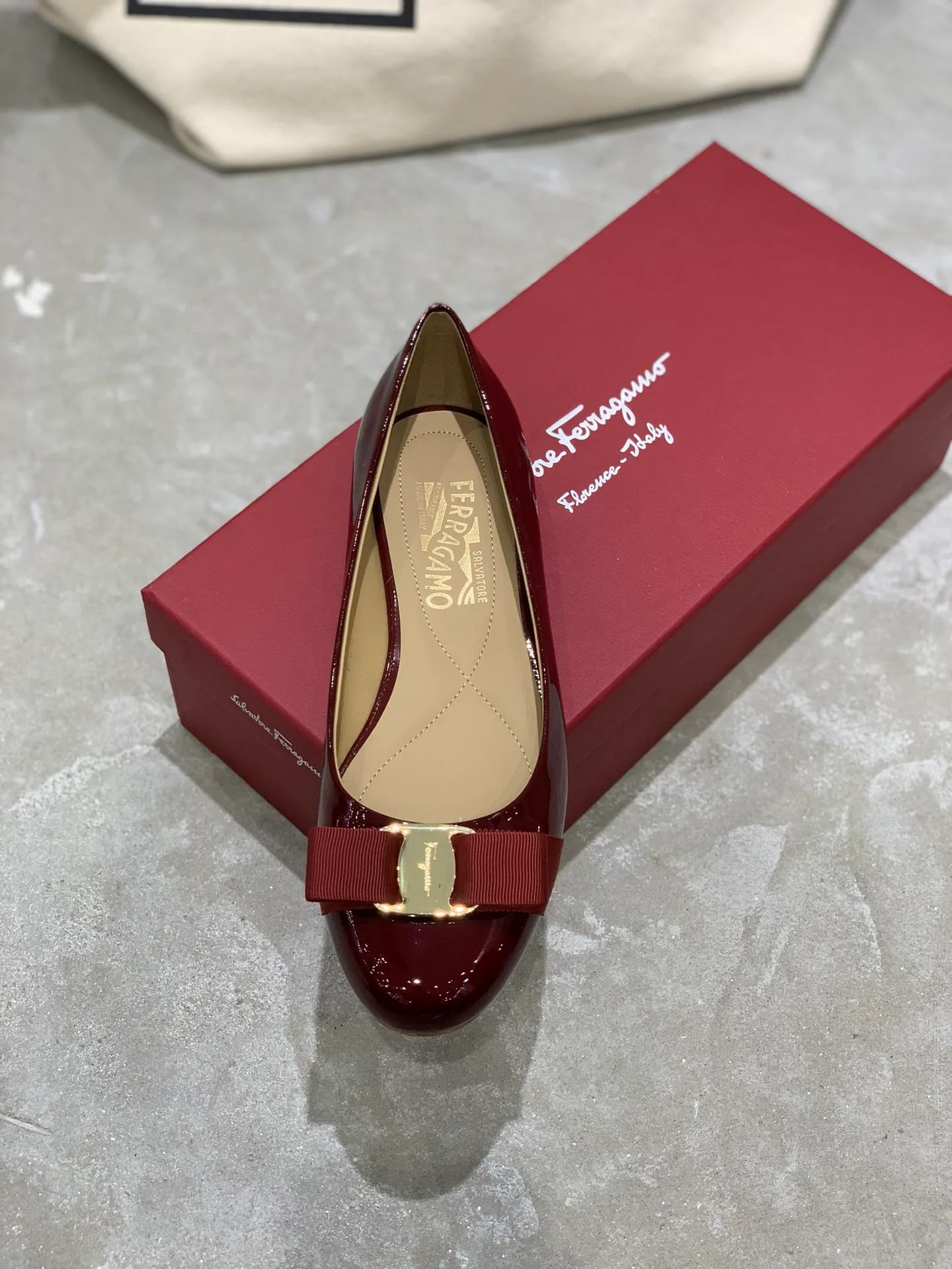 Women's Ballet Flats SALVATORE FERRAGAMO 18340642