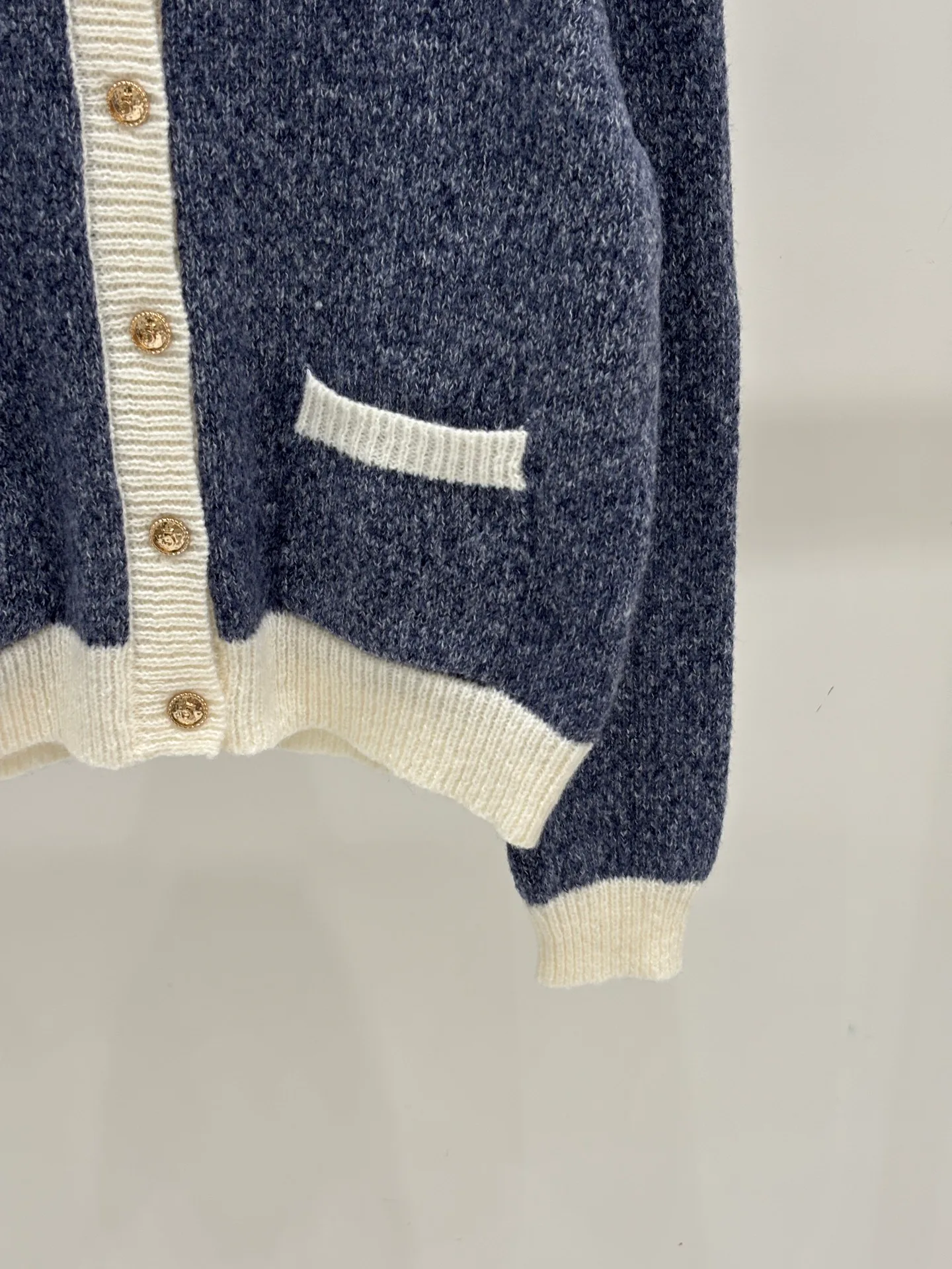 Women's Jumpers And Sweaters CHANEL 18540227