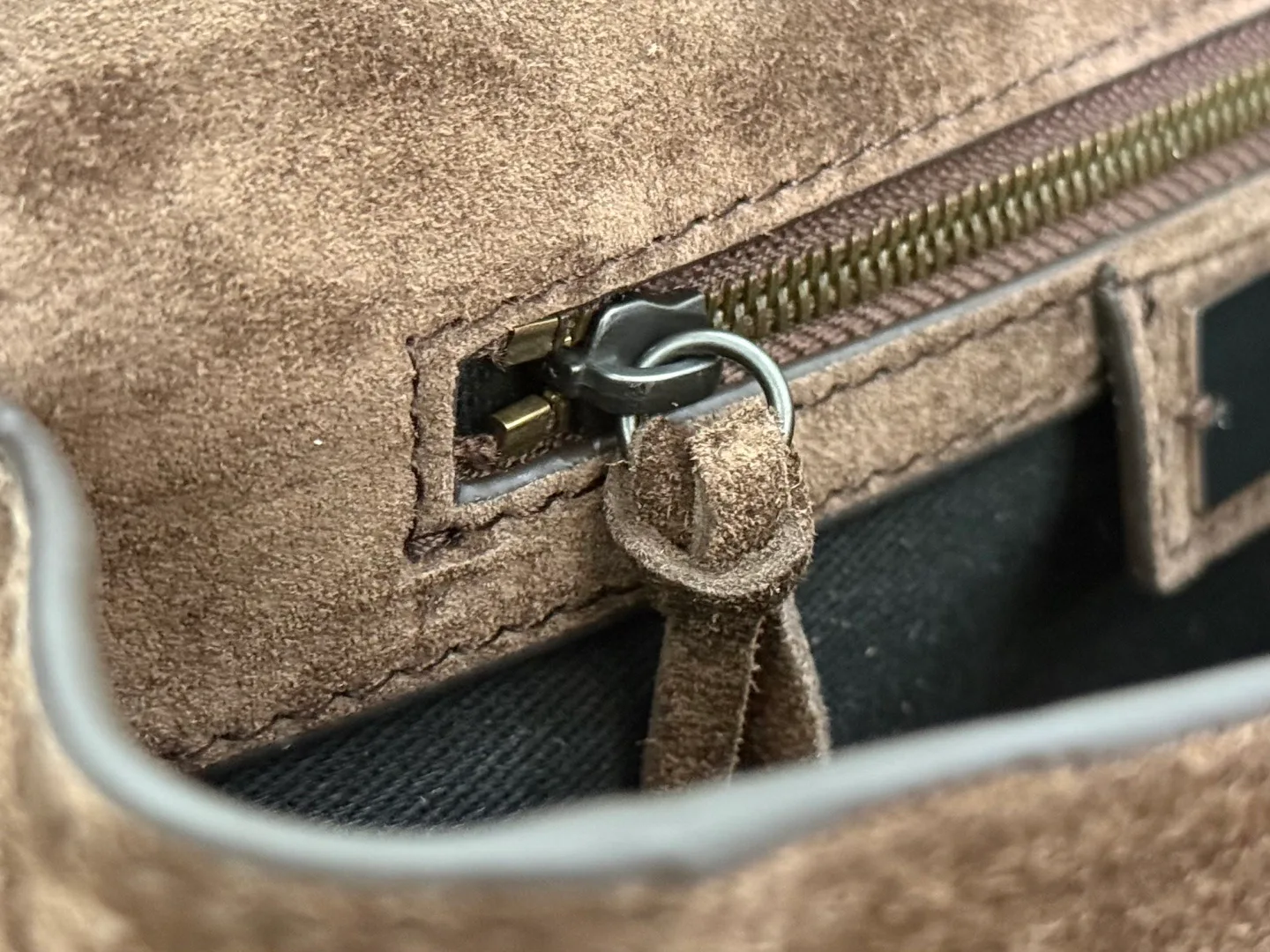 Сумки На Ремне Женские Balenciaga 18608623