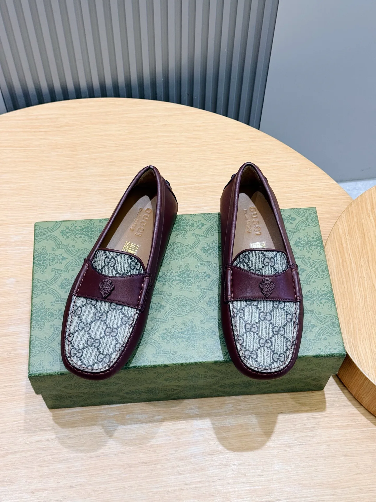 Men's Loafers And Dress Shoes GUCCI 18101430