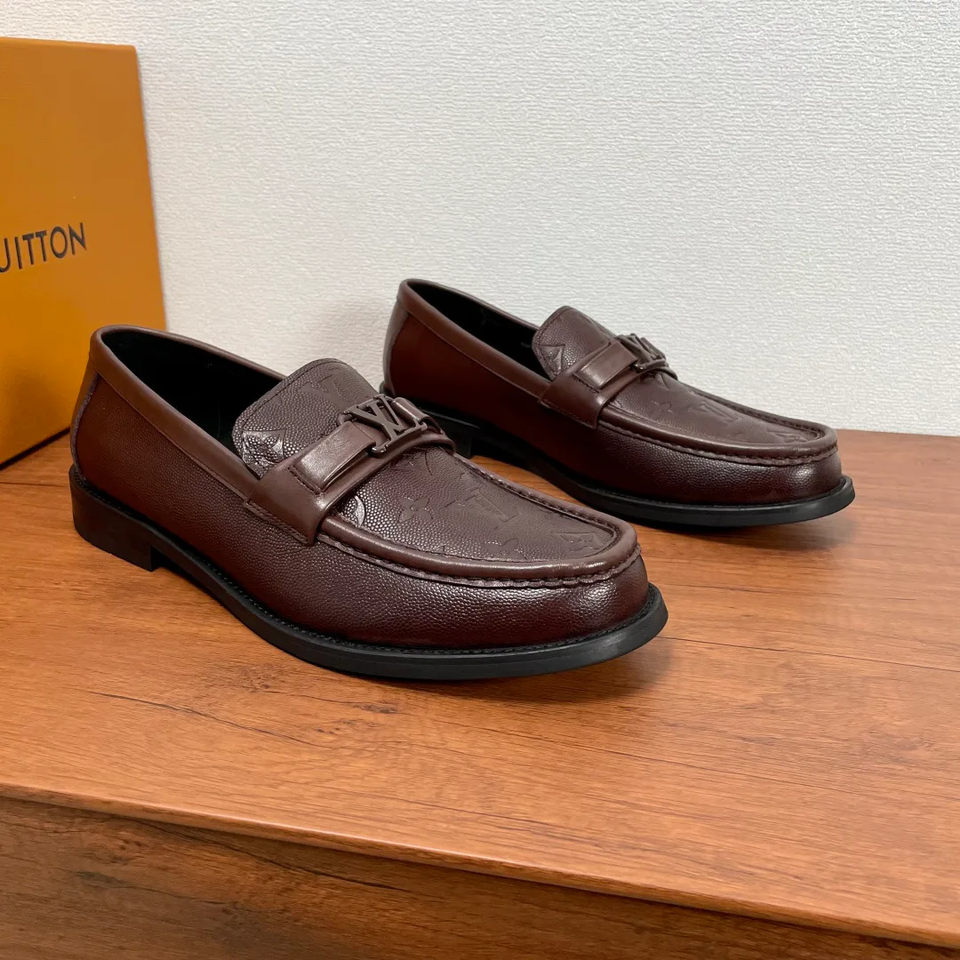 Men's Loafers And Dress Shoes LOUIS VUITTON 17244468