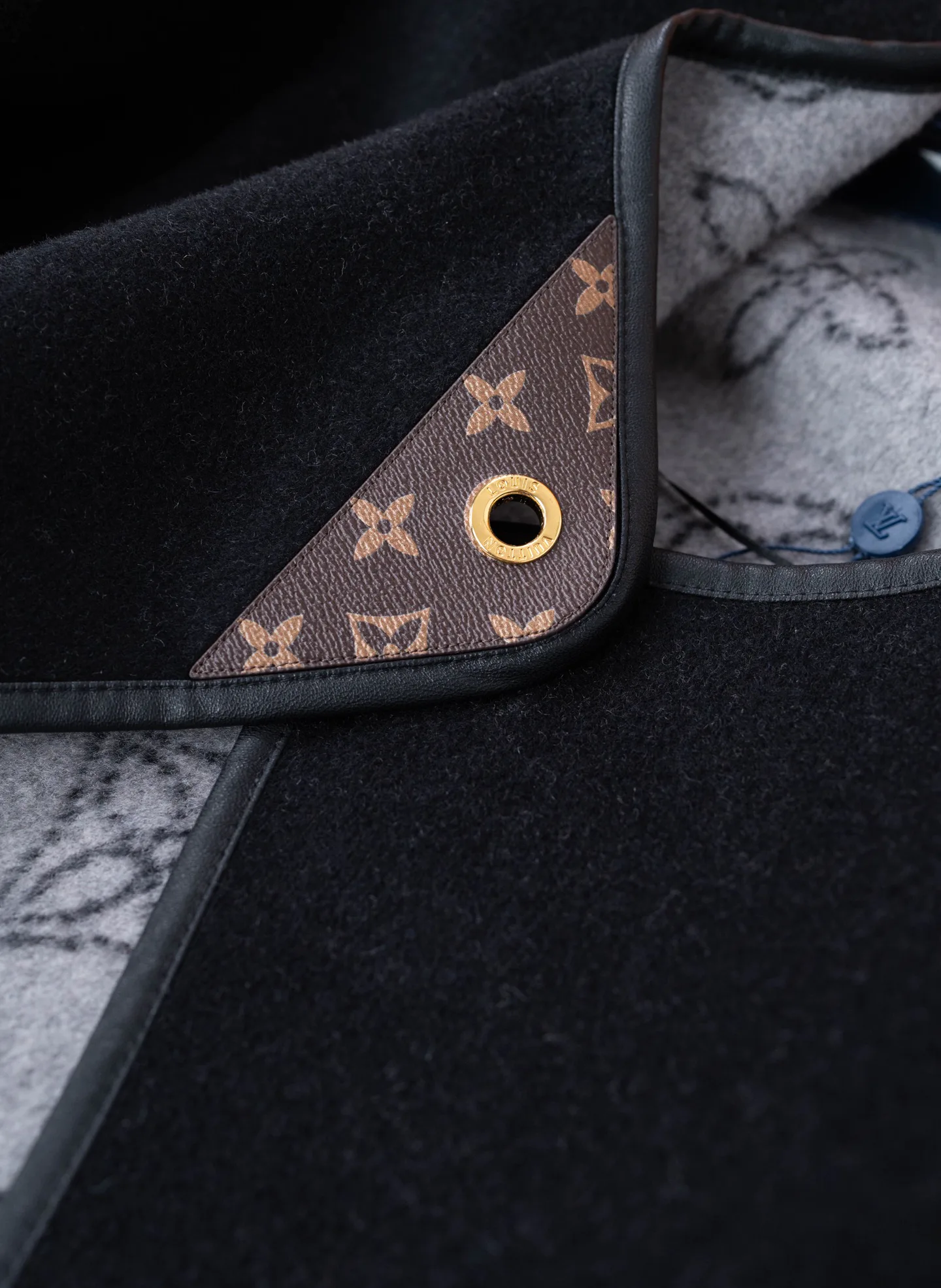 Women's Coats LOUIS VUITTON 18206305