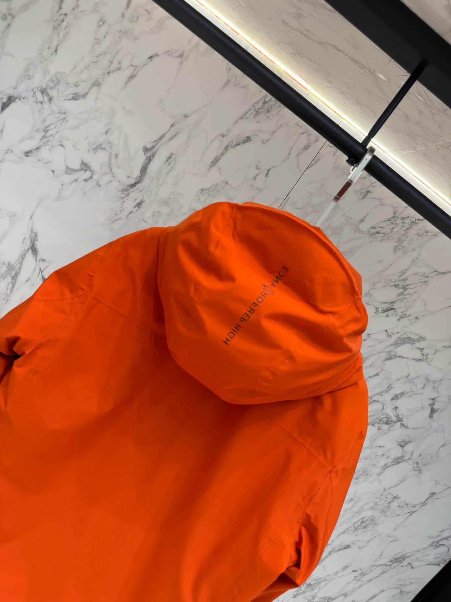 Men's Jackets And Down Jackets MONCLER 18279261