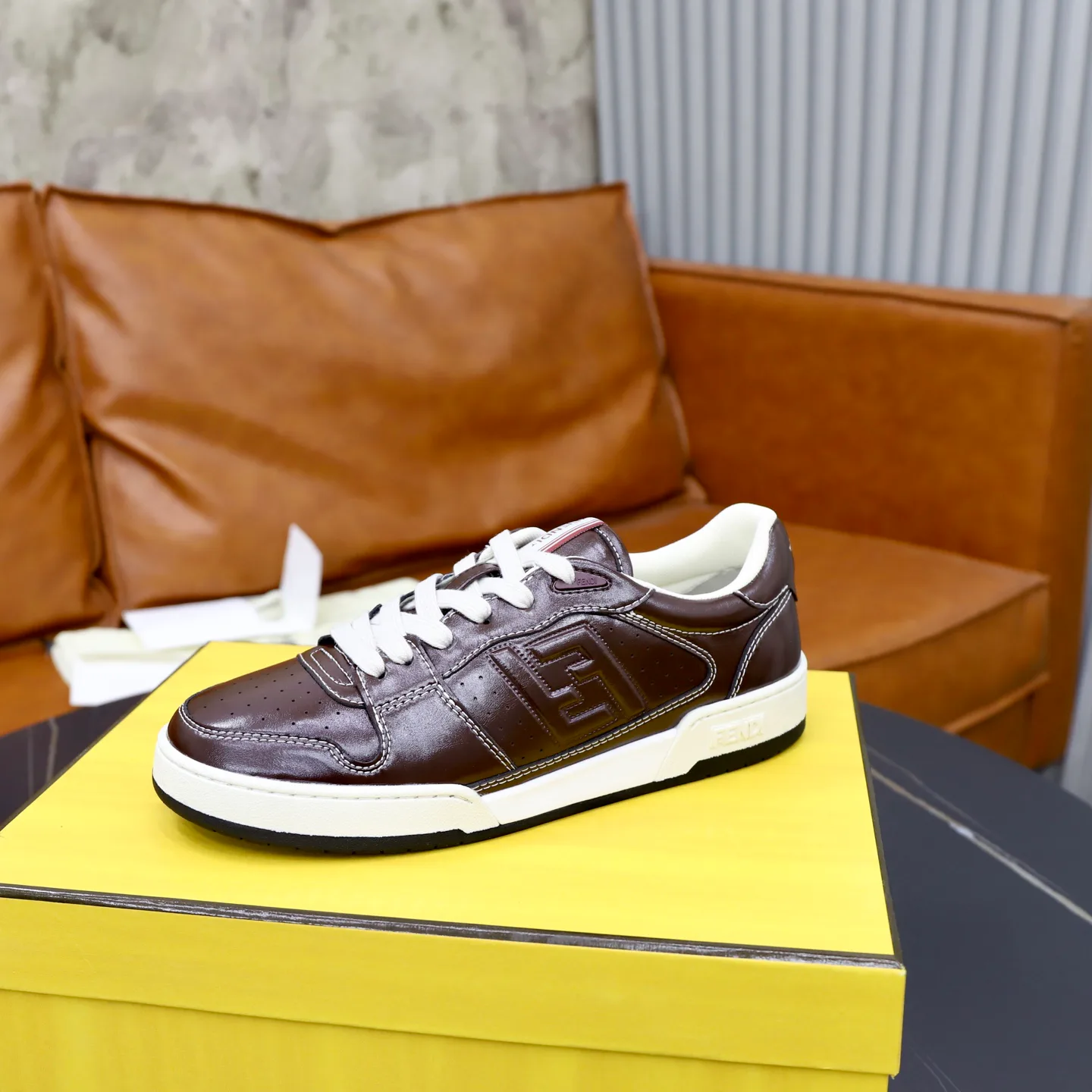 Women's Sneakers FENDI 18516272