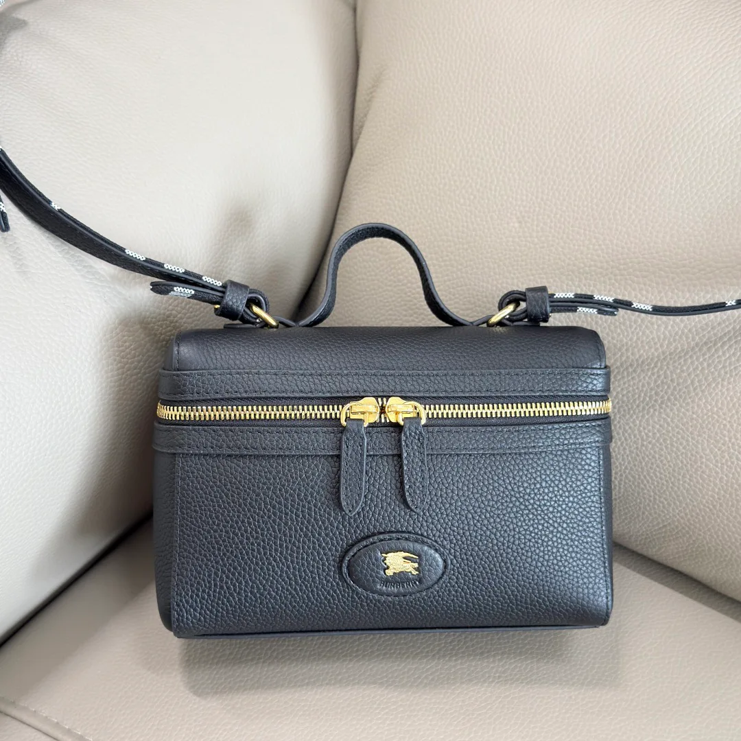 Women's Classic Handbags BURBERRY 18362278