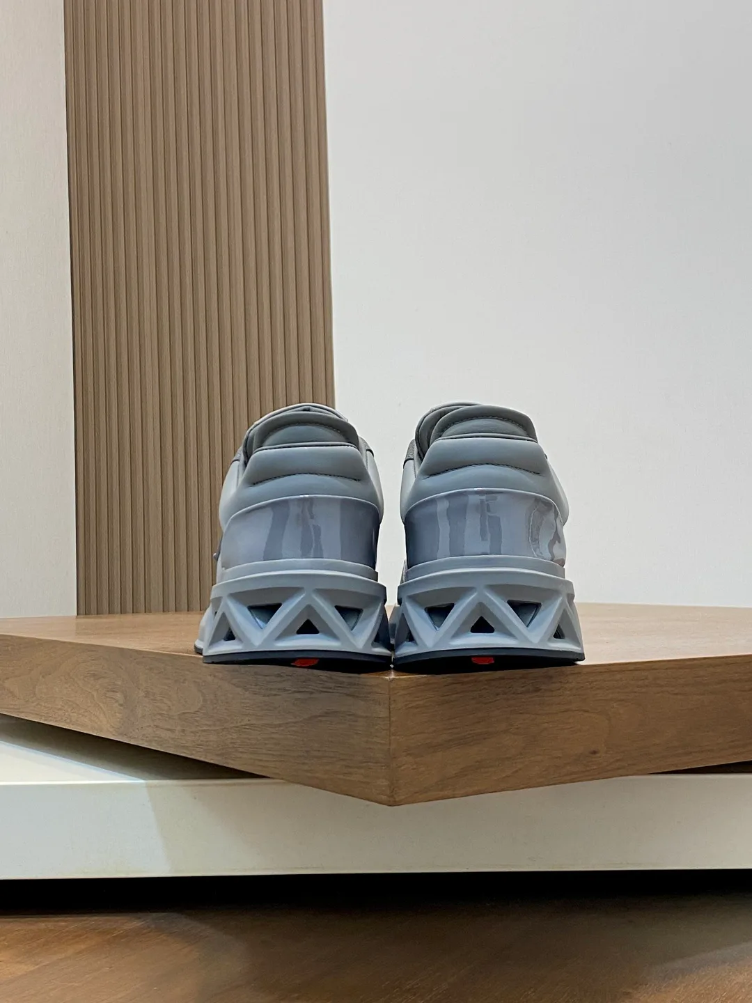 Men's Sneakers PRADA 18116637