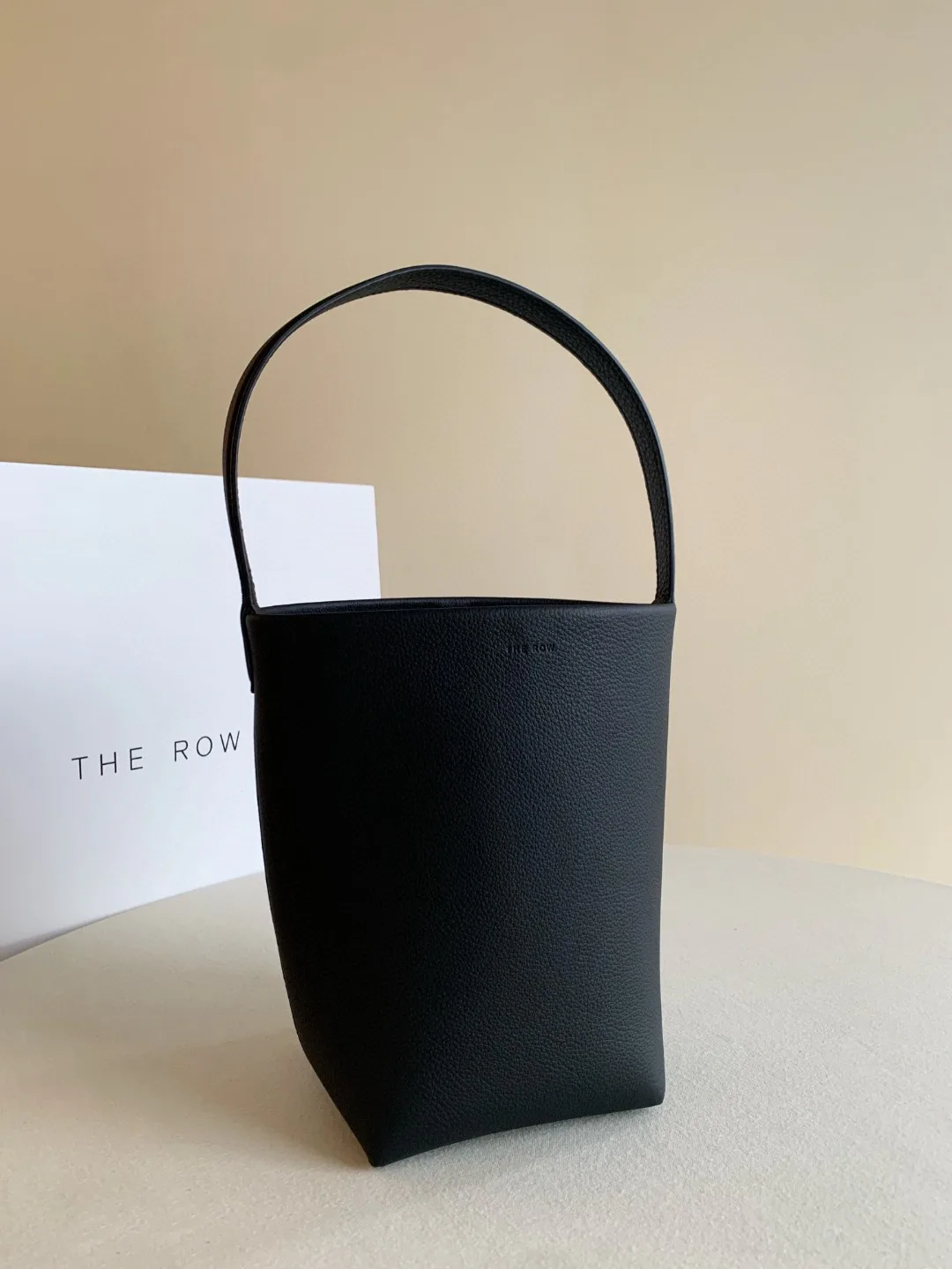 Women's Classic Handbags THE ROW 18070655