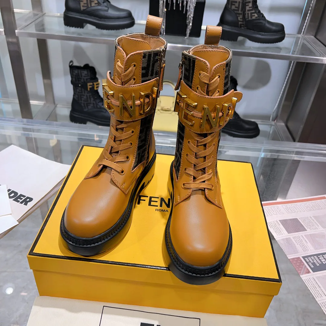 Women's Ankle Boots FENDI 18264015