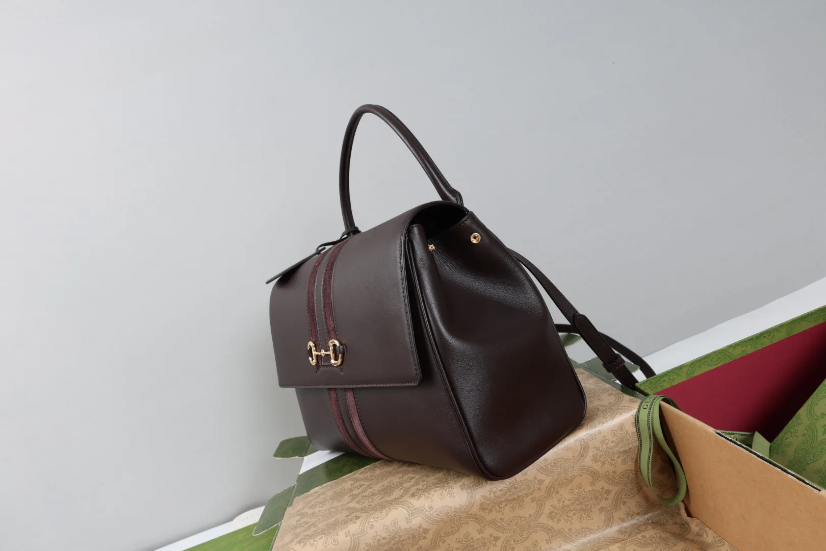 Women's Classic Handbags GUCCI 18223258