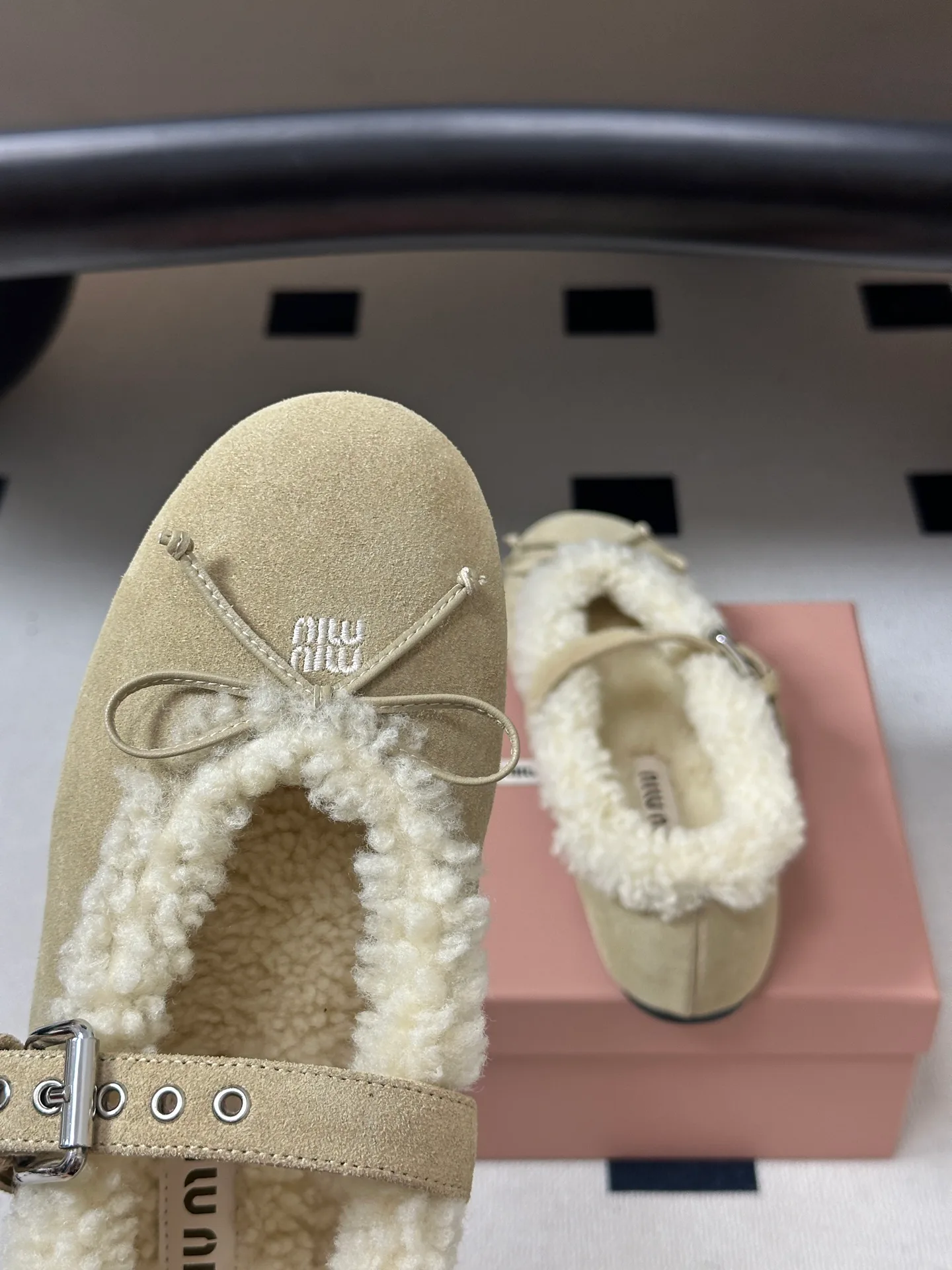 Women's Ballet Flats MIU MIU 18048974