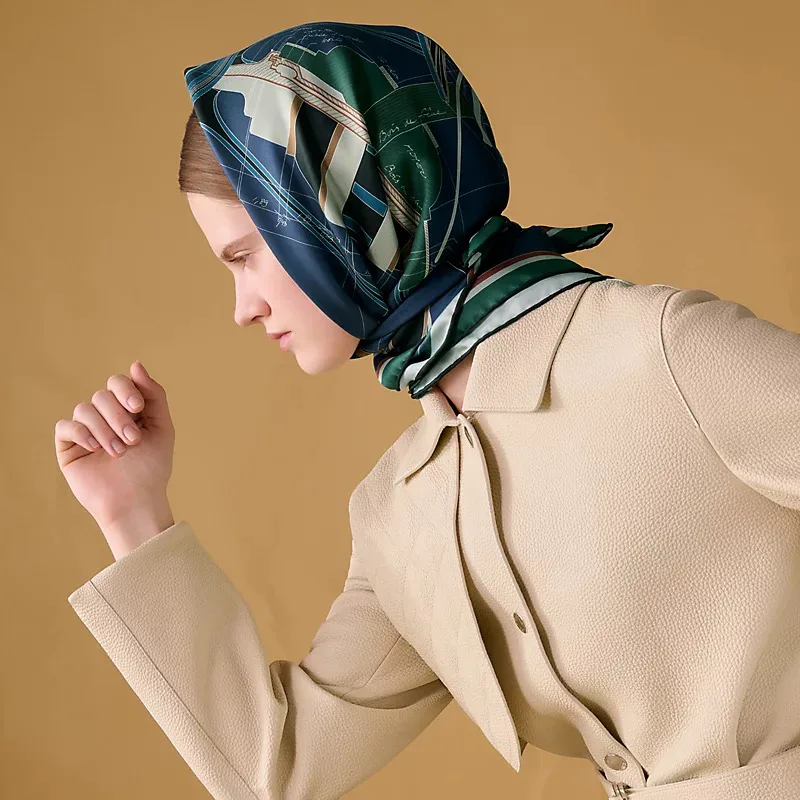 Silk Scarves HERMES 18093590