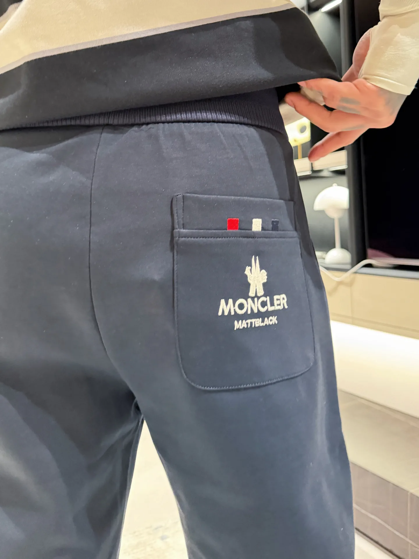 Men's Trousers MONCLER 18499745