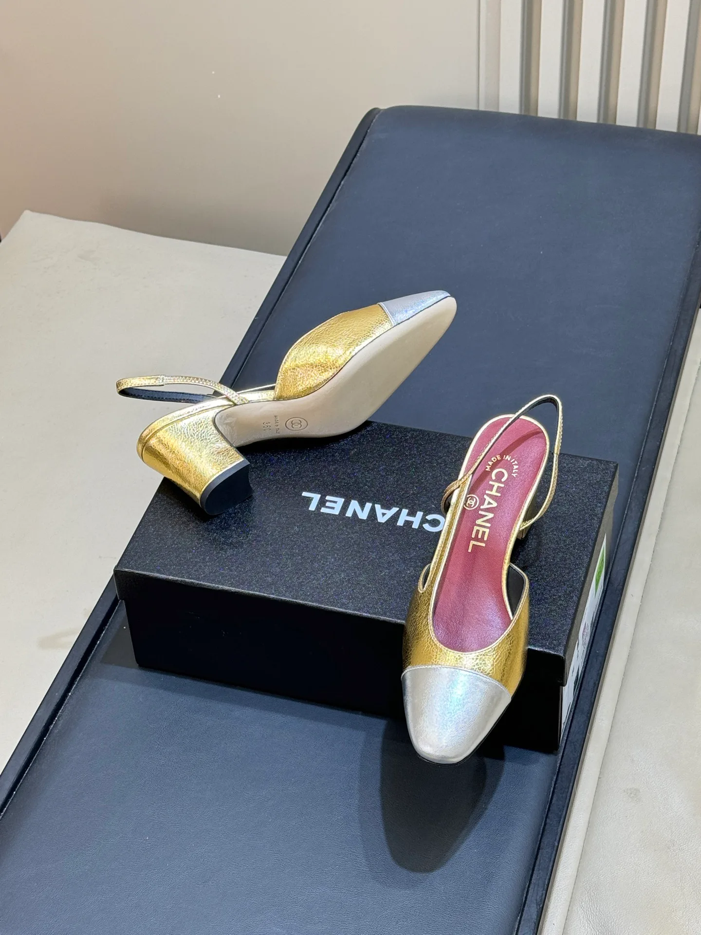 Women's Heels CHANEL 18073196