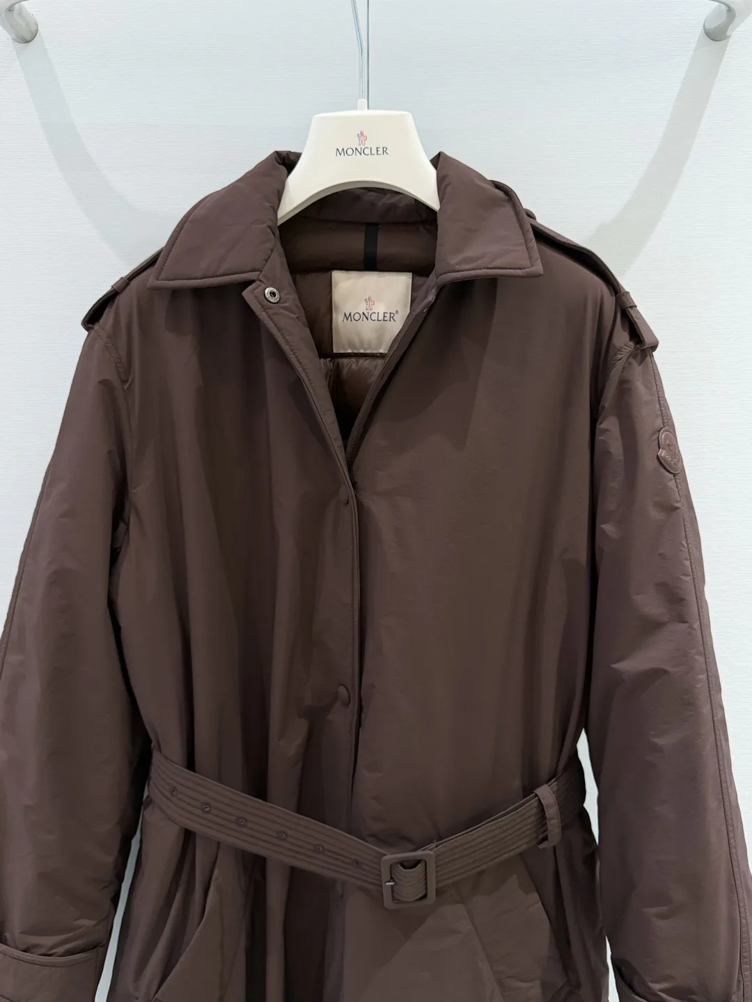 Women's Jackets And Down Jackets MONCLER 17906245