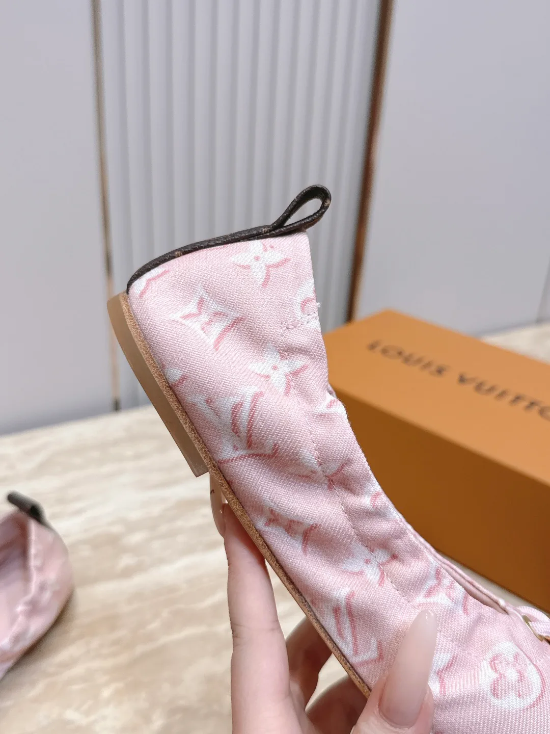Women's Ballet Flats LOUIS VUITTON 17178358