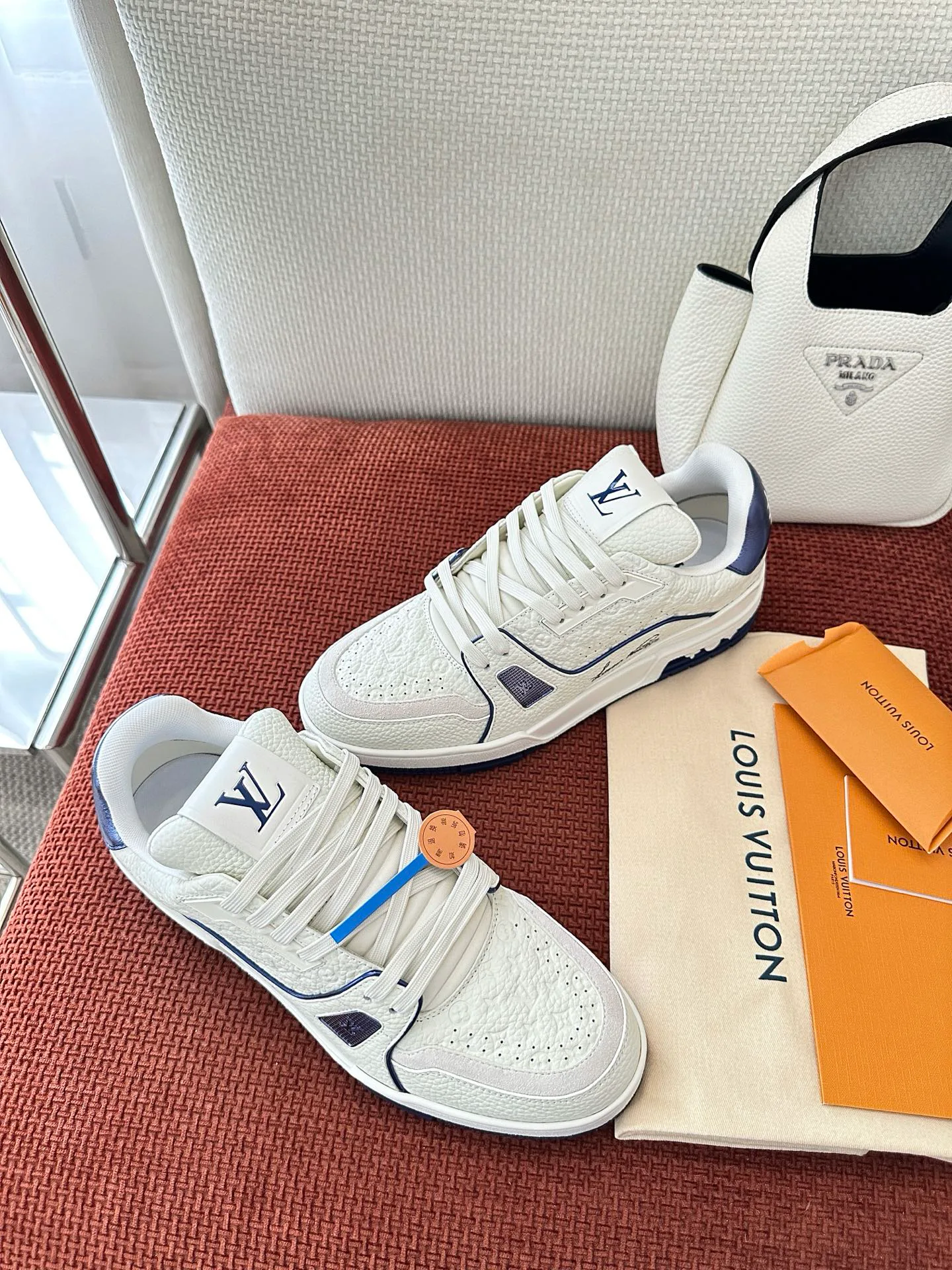 Men's Sneakers LOUIS VUITTON 17449370