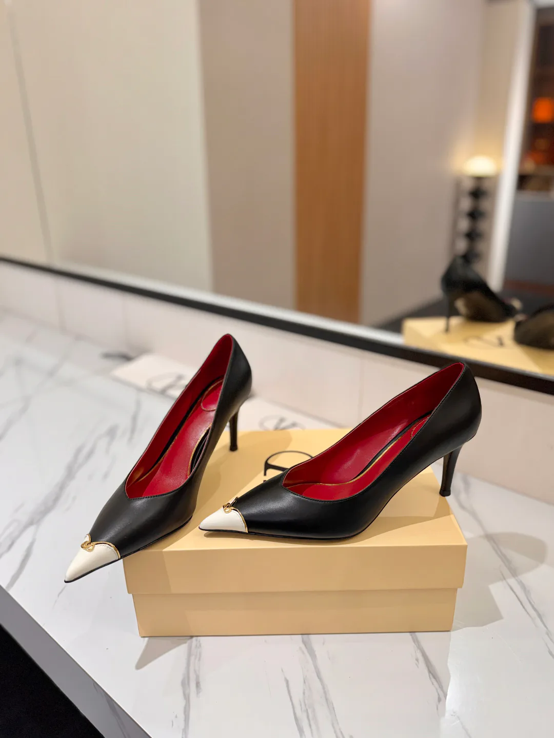 Women's Heels VALENTINO 18134933