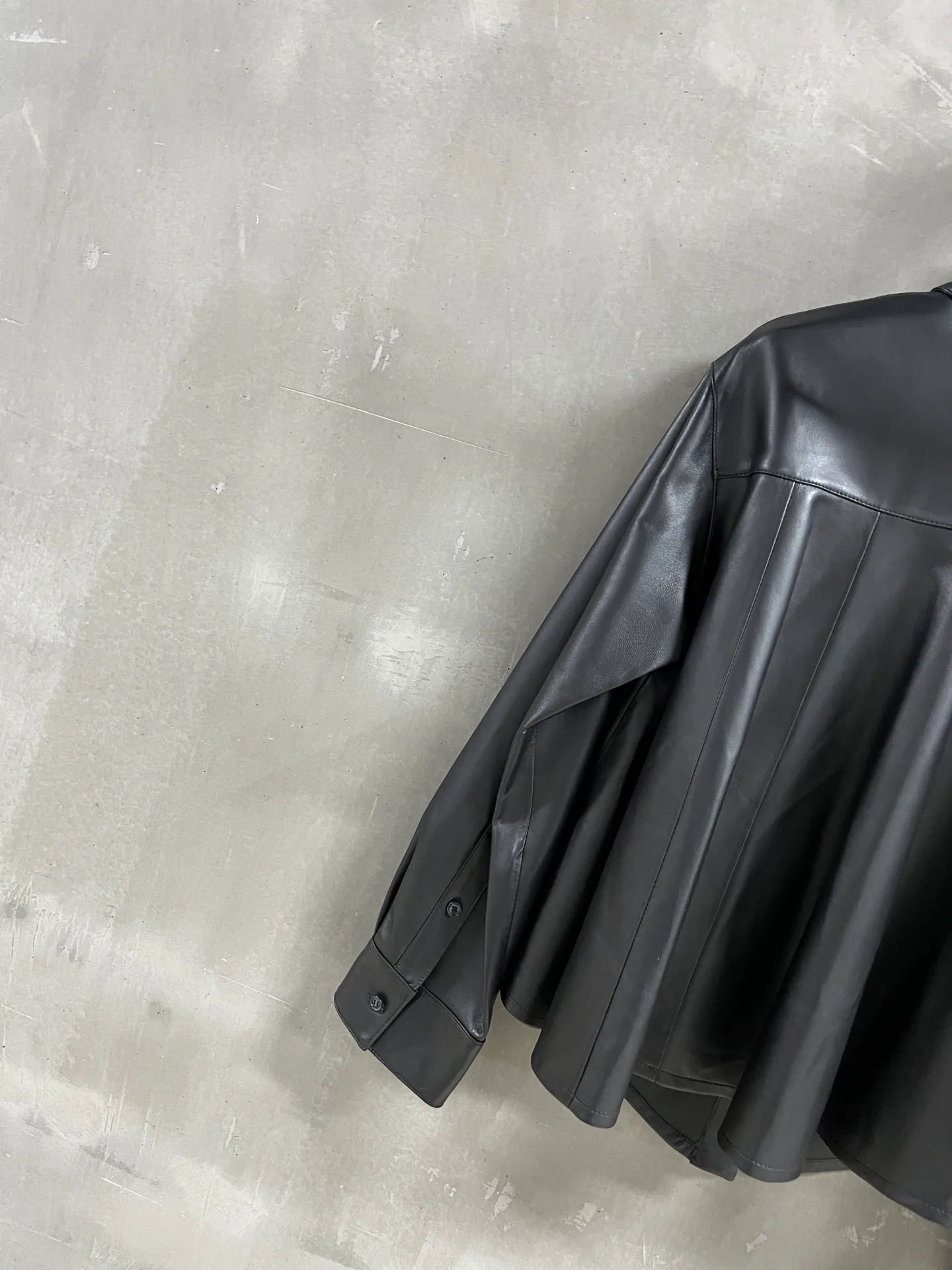 Women's Leather Jackets And Sheepskin Coats LOEWE 18172887