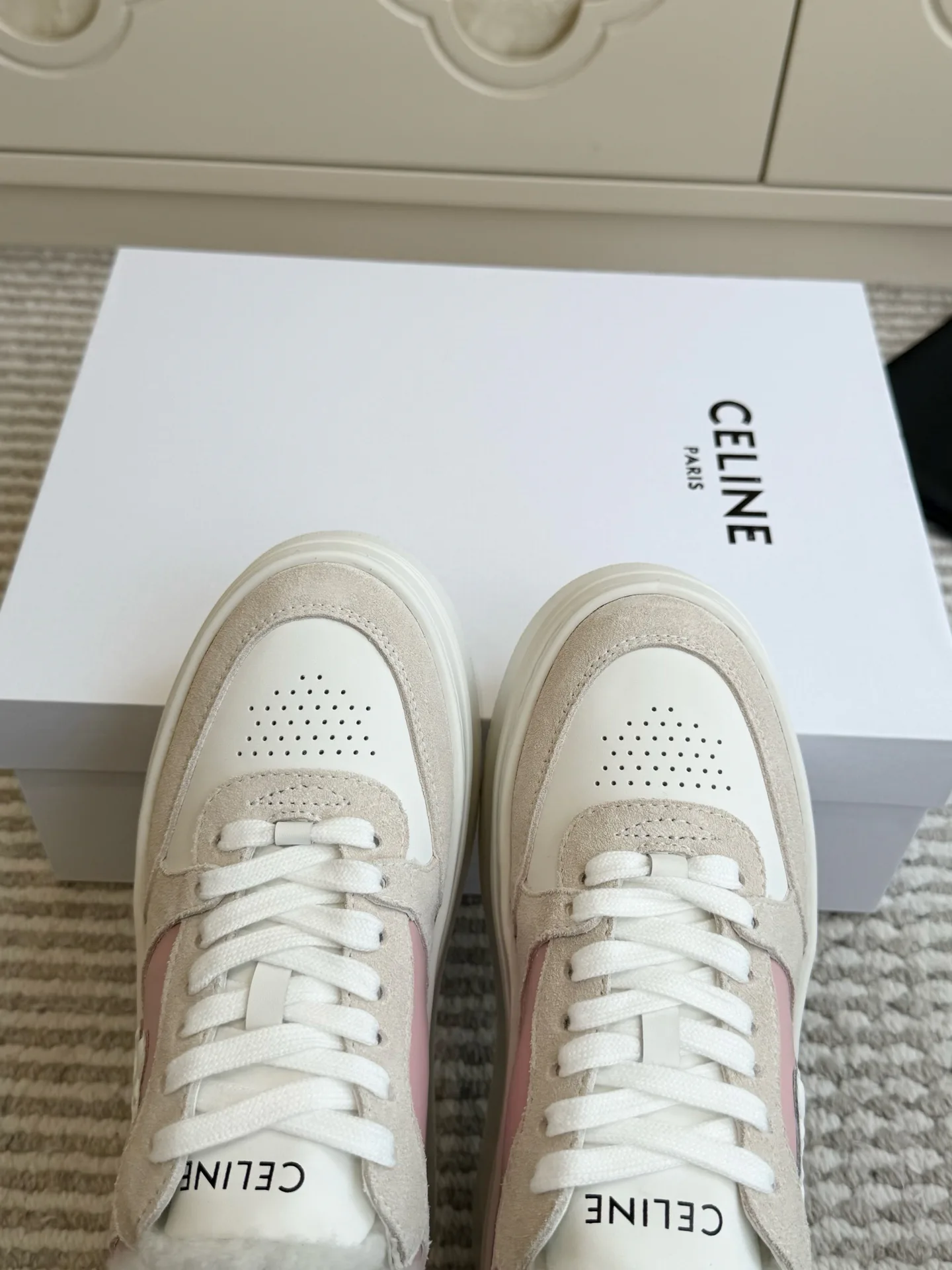 Women's Sneakers CELINE 18511657