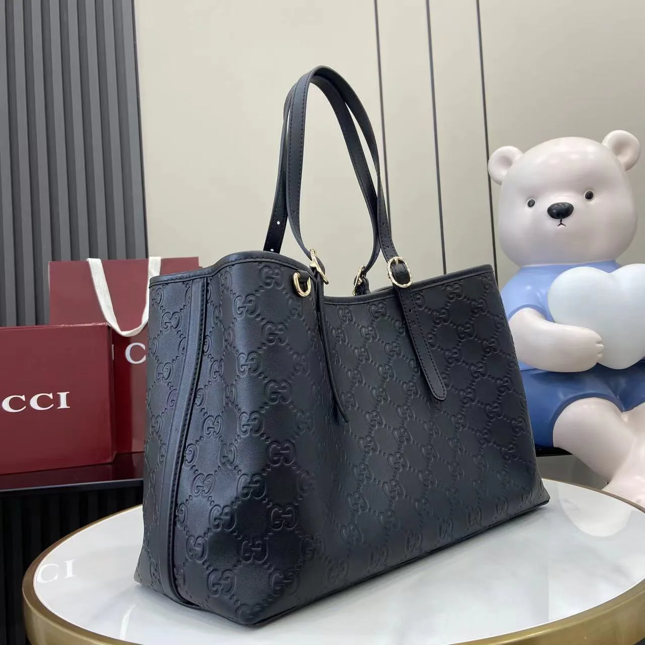 Women's Classic Handbags GUCCI 18404548