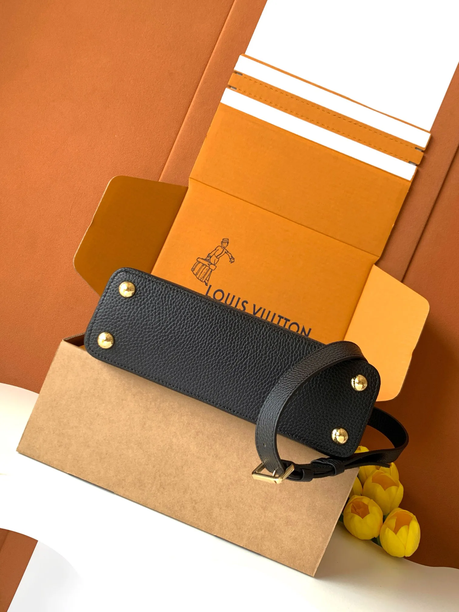 Women's Classic Handbags LOUIS VUITTON 18521000
