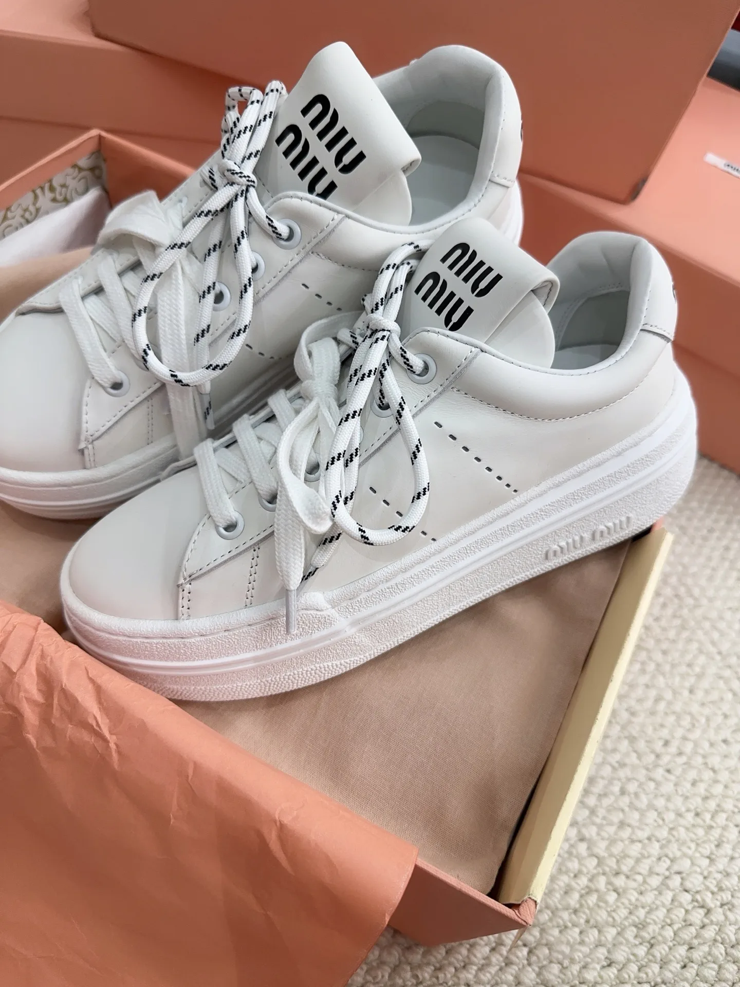 Women's Sneakers MIU MIU 18041144