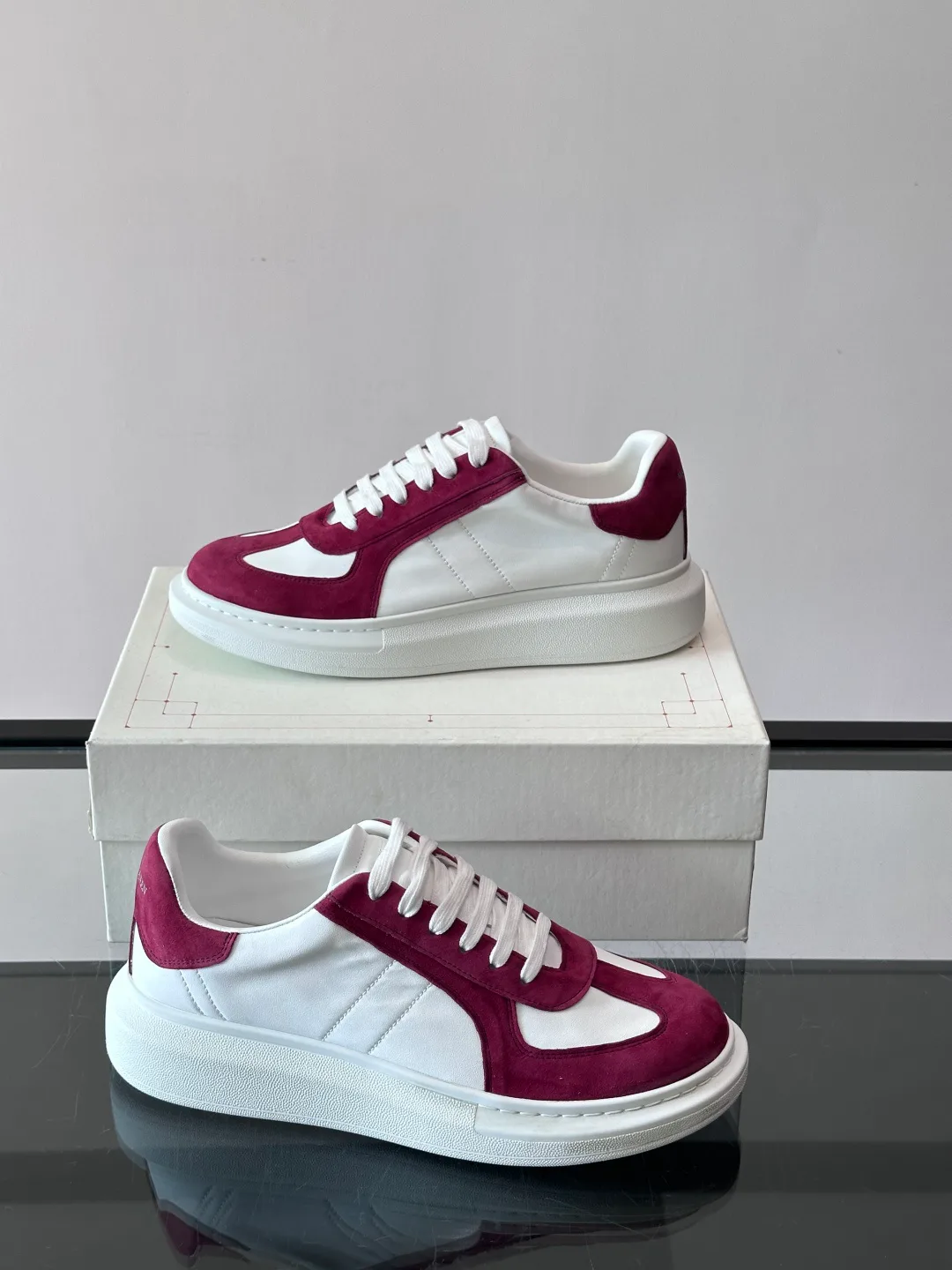 Women's Sneakers ALEXANDER MCQUEEN 17224146