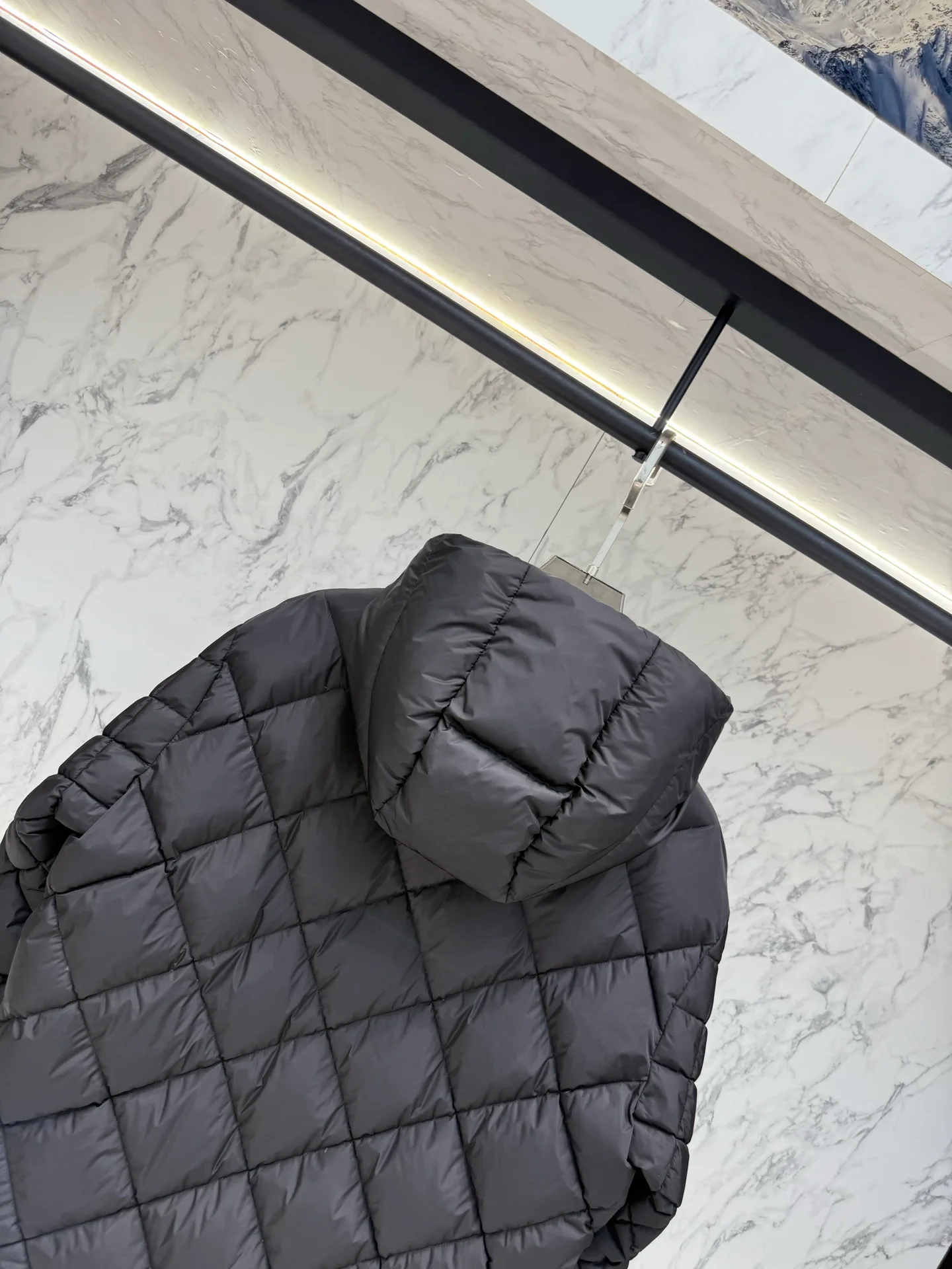 Men's Jackets And Down Jackets MONCLER 18214576