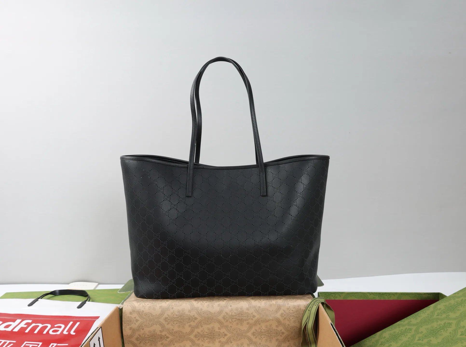 Women's Classic Handbags GUCCI 18065342