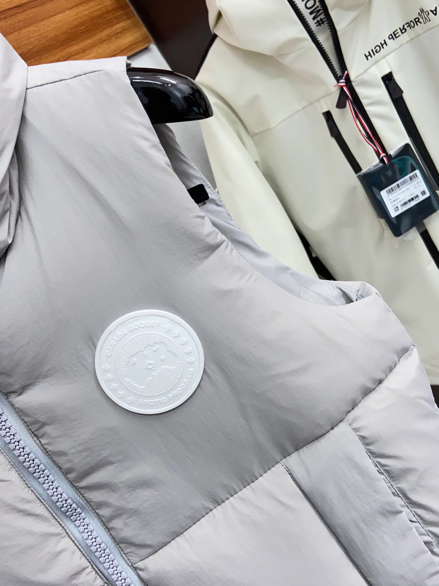 Жилеты Мужские Canada Goose 18684499