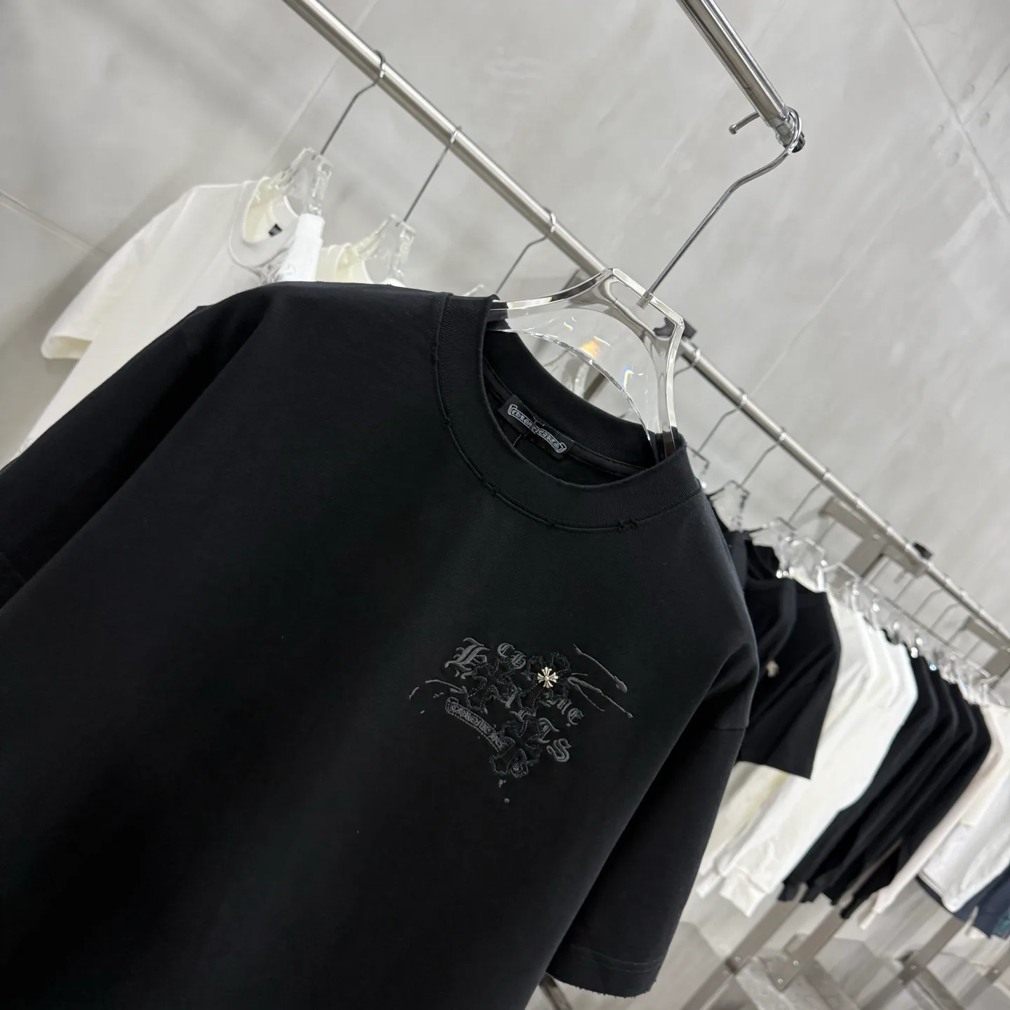 Men's T-Shirts CHROME HEARTS 17902449
