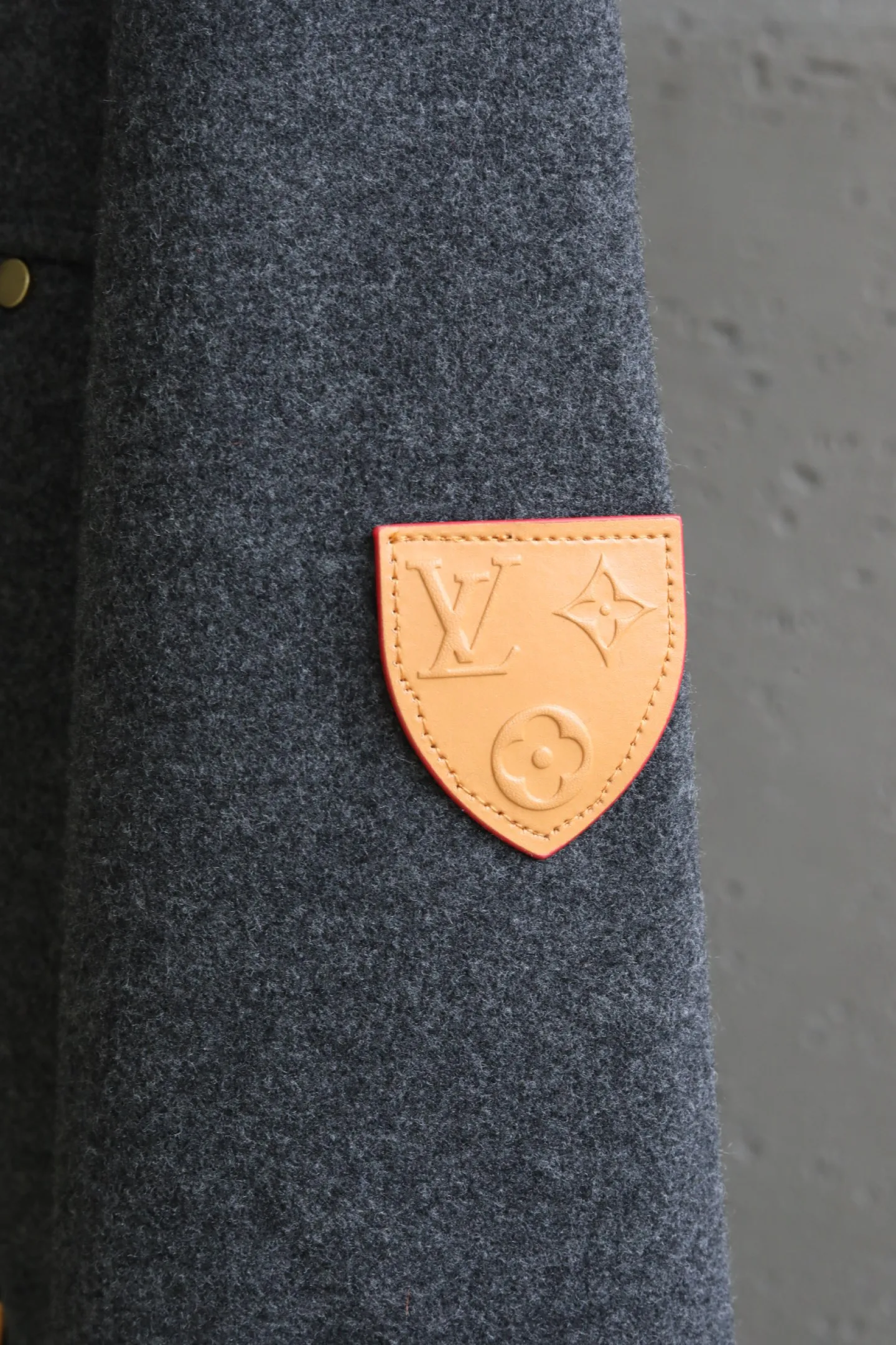 Men's Jackets And Down Jackets LOUIS VUITTON 18411035