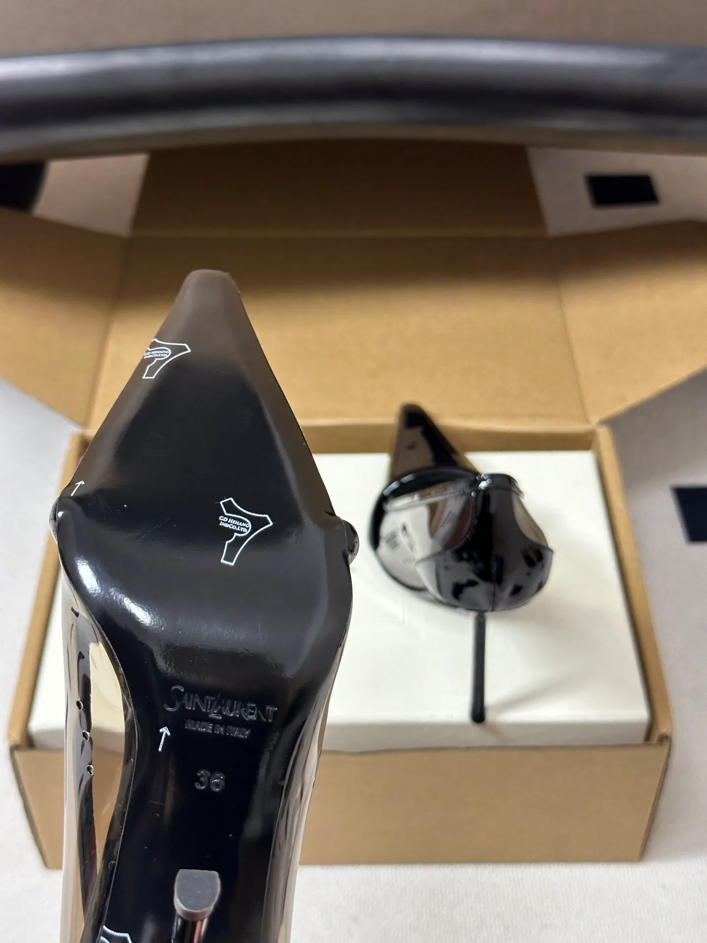 Women's Heels SAINT LAURENT 17217783