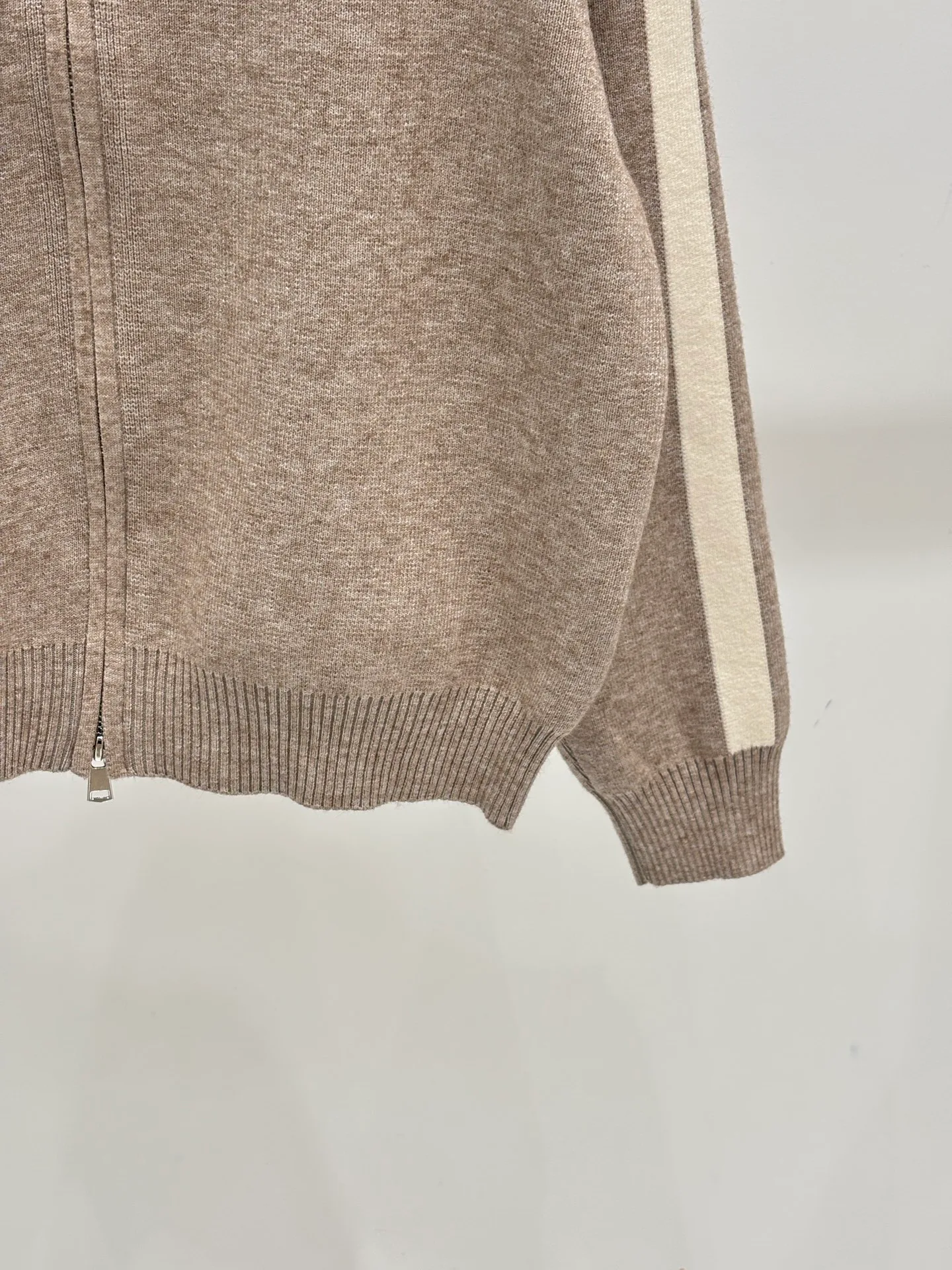 Women's Jumpers And Sweaters CHANEL 18331665