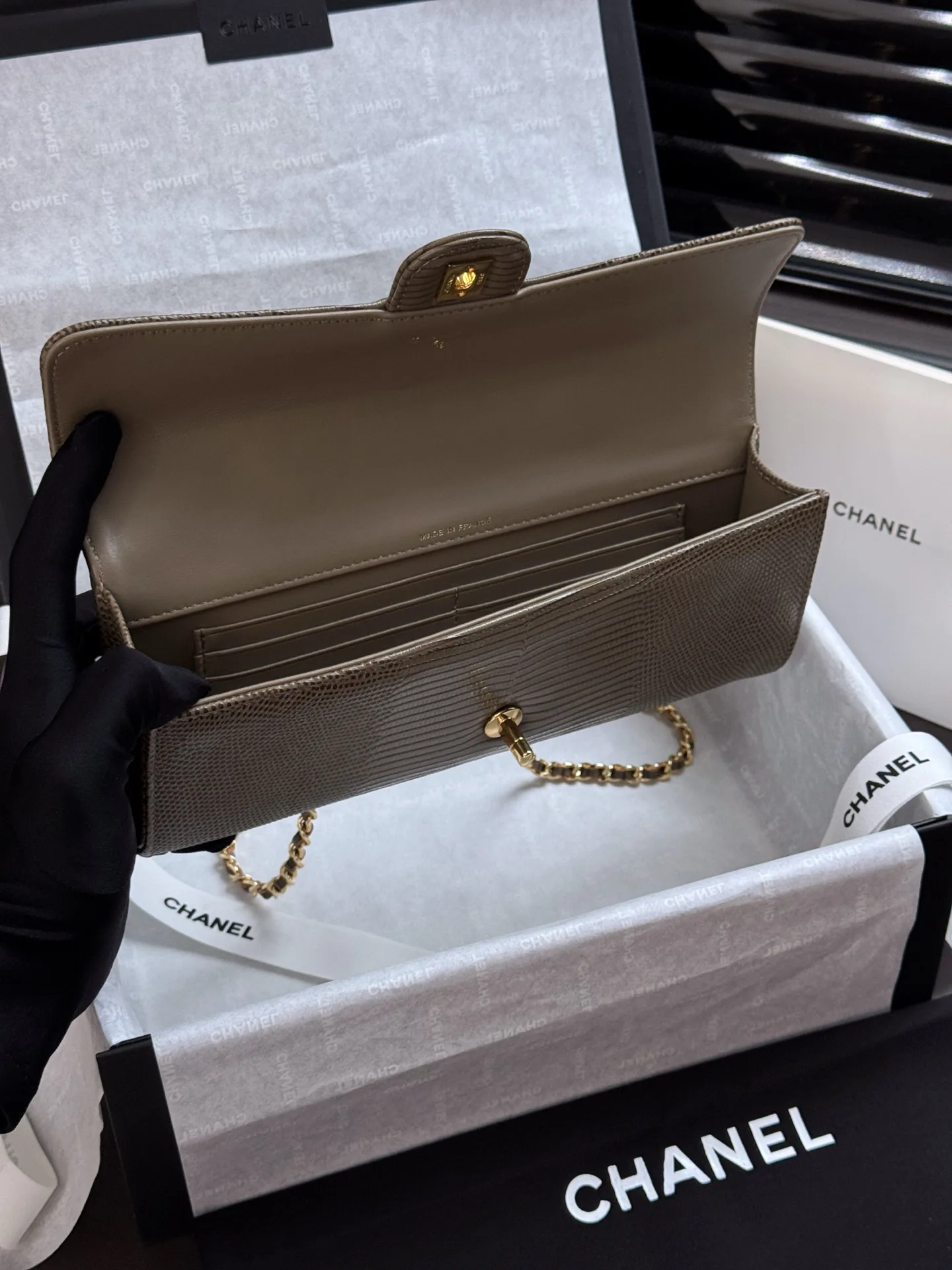 Women's Classic Handbags CHANEL 18065618