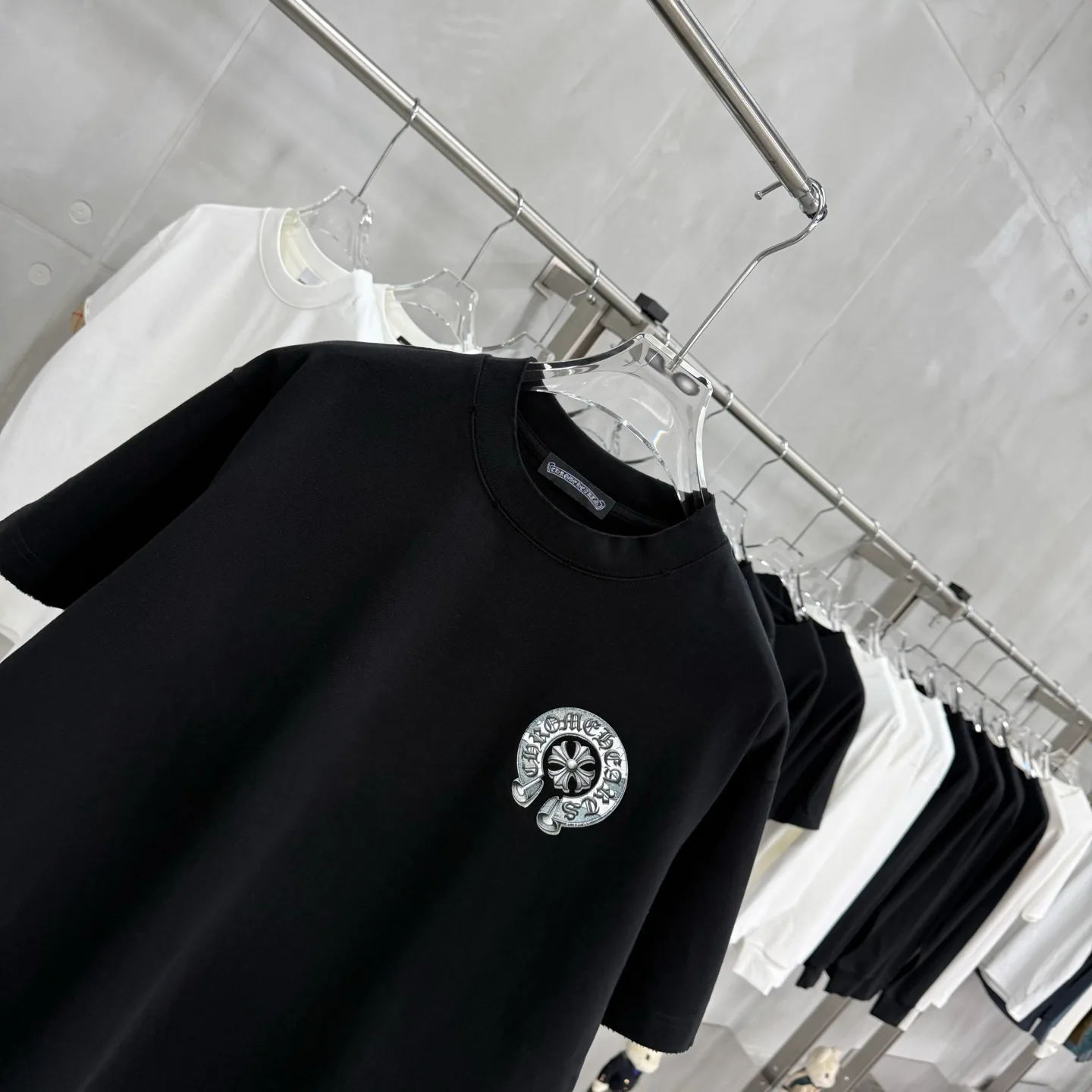 Men's T-Shirts CHROME HEARTS 17942110