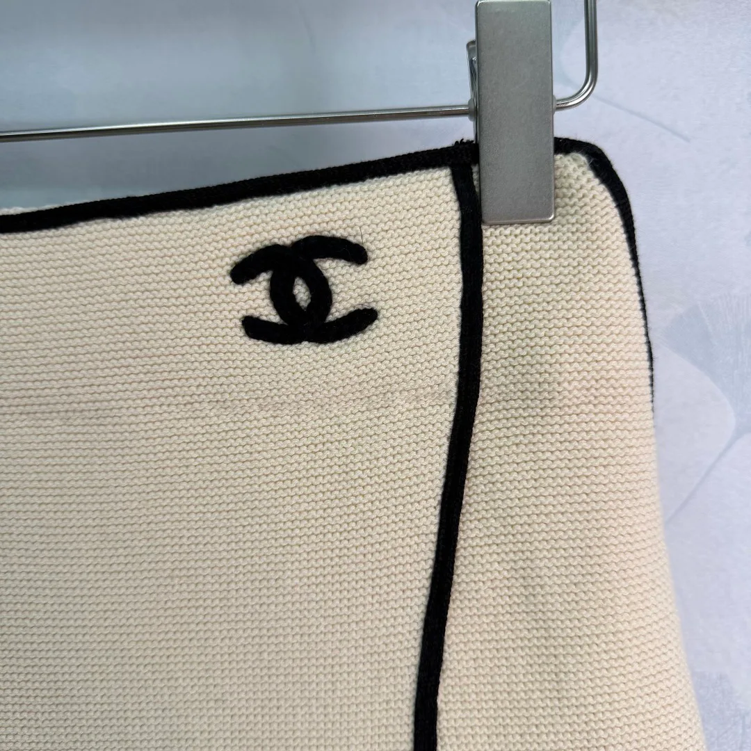 Women's Skirts CHANEL 18553011