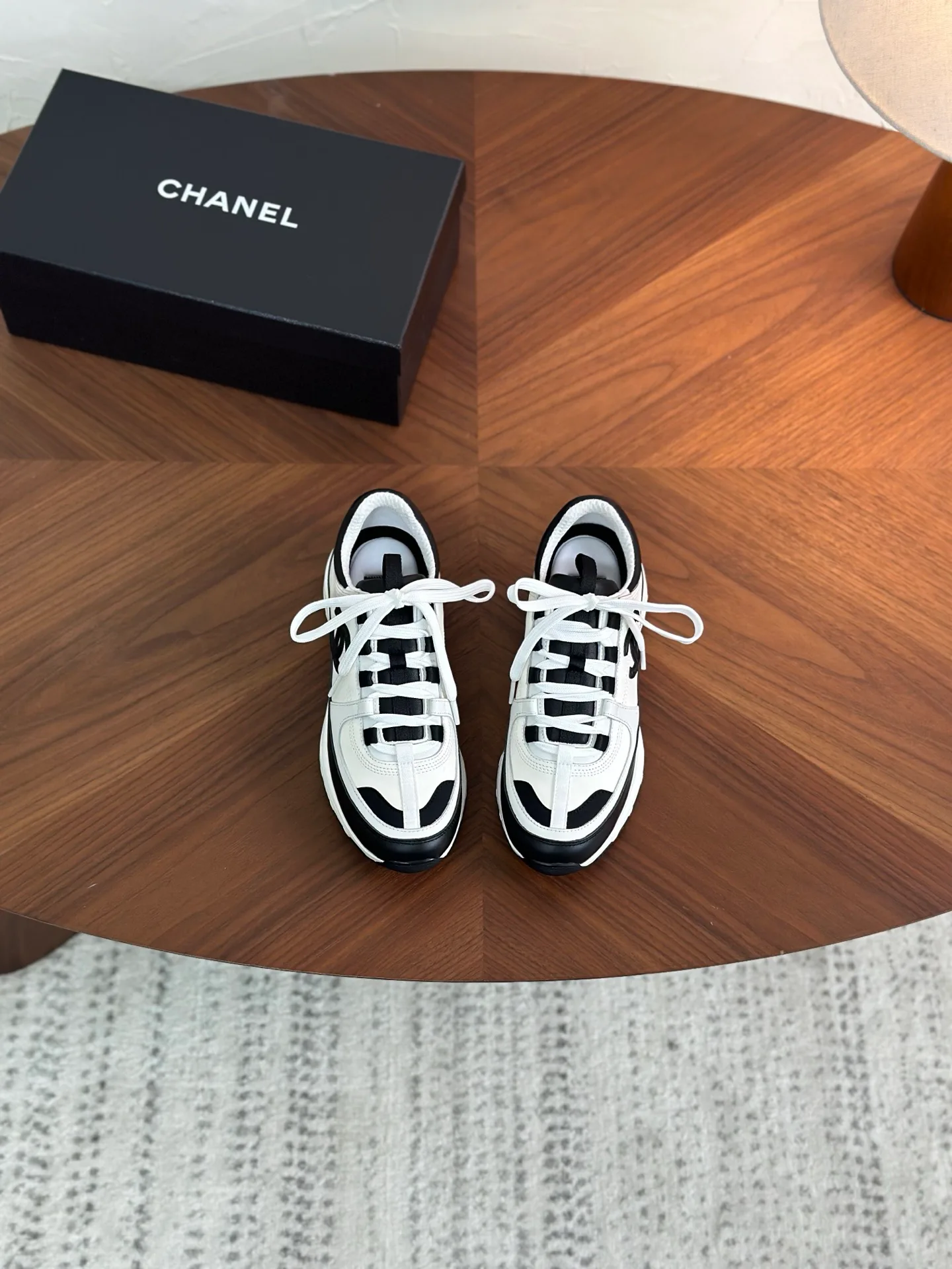 Women's Sneakers CHANEL 18329928