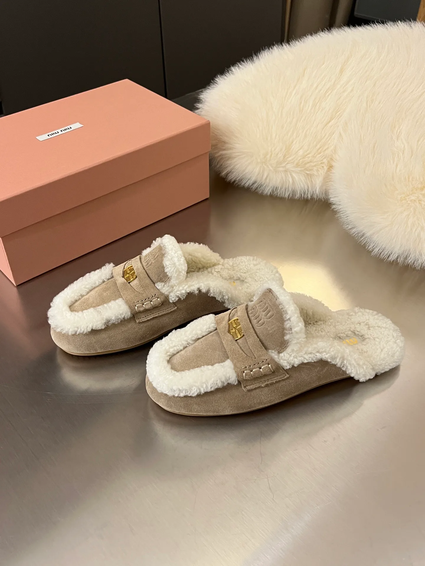 Women's Mules And Clogs MIU MIU 17948627