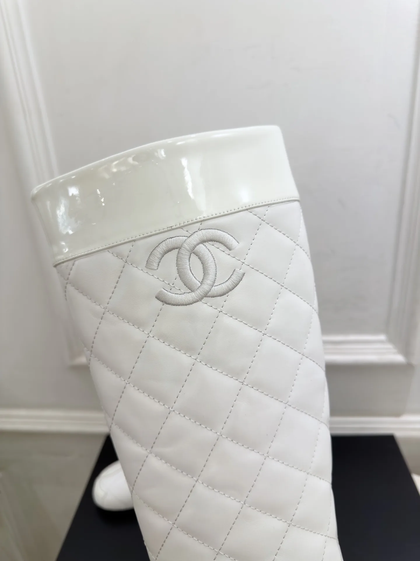 Сапоги Женские Chanel 18610810