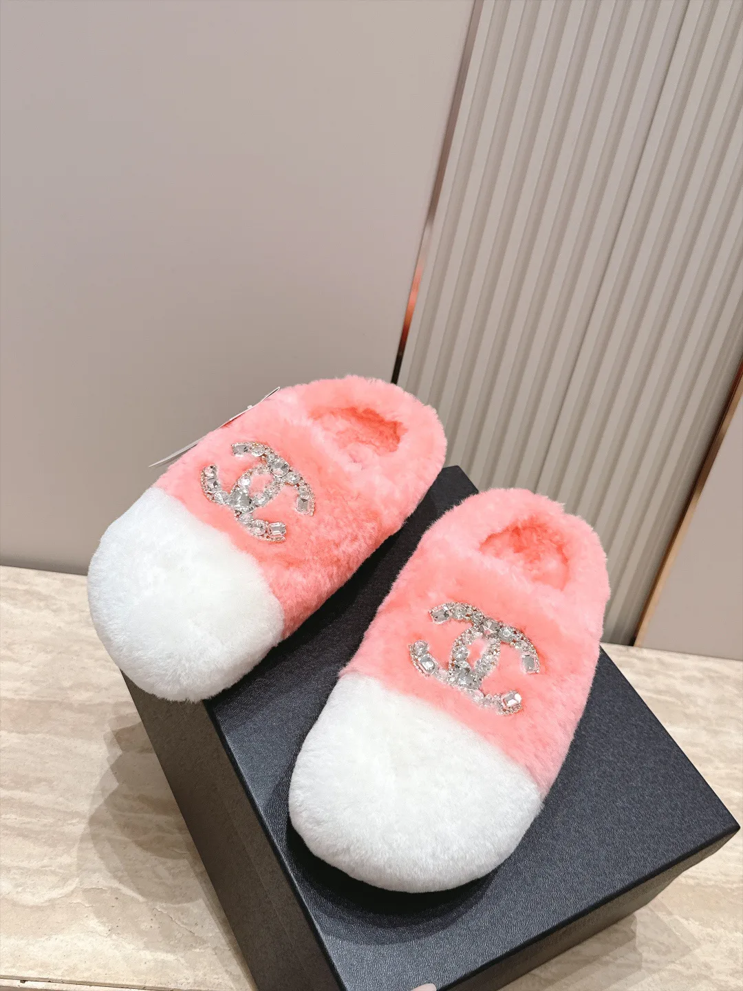 Women's Slippers CHANEL 18427709