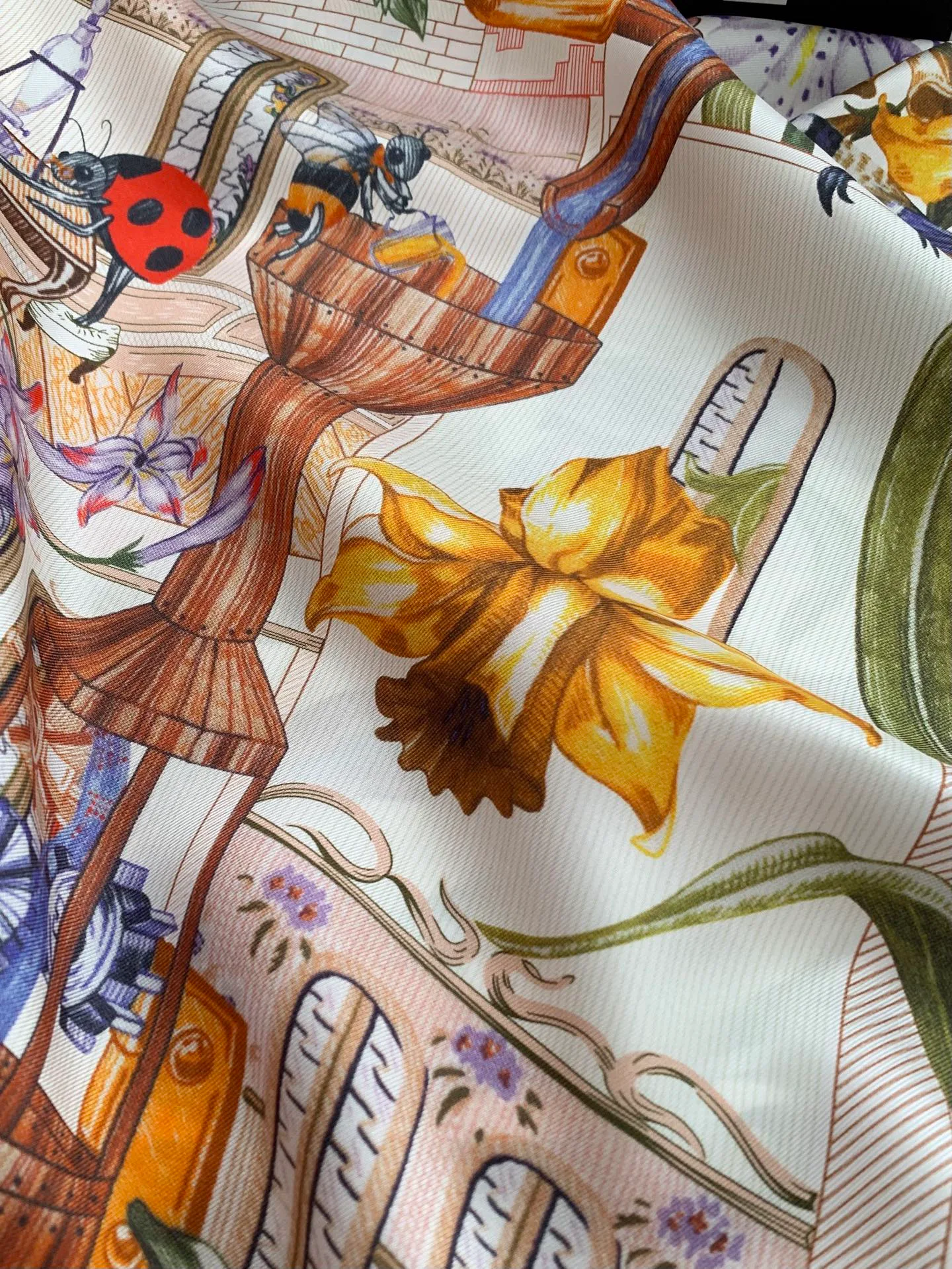 Silk Scarves LOUIS VUITTON 18003249