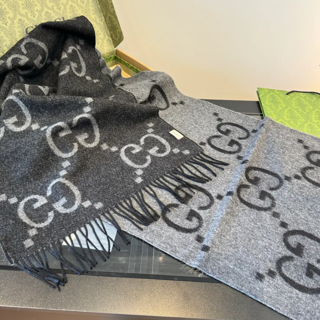 Scarves GUCCI 17896033