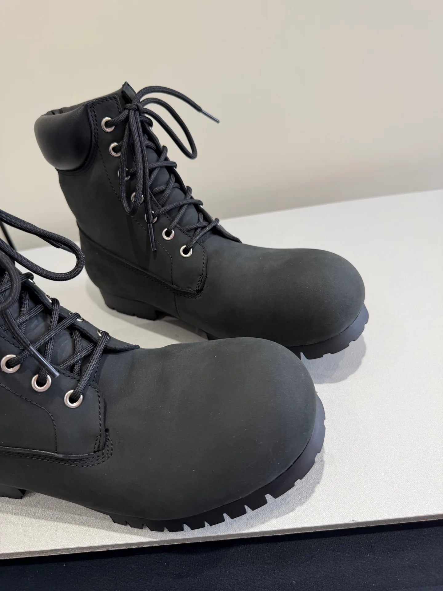 Women's Ankle Boots BALENCIAGA 18470035