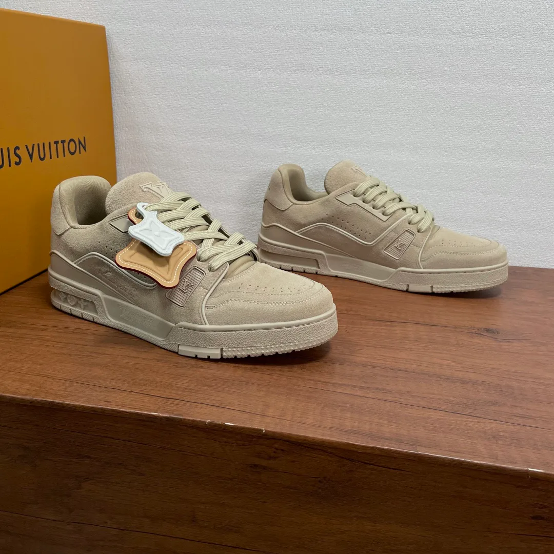 Men's Sneakers LOUIS VUITTON 17461094