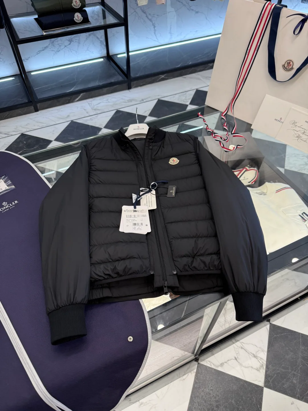 Men's Jackets And Down Jackets MONCLER 18007606