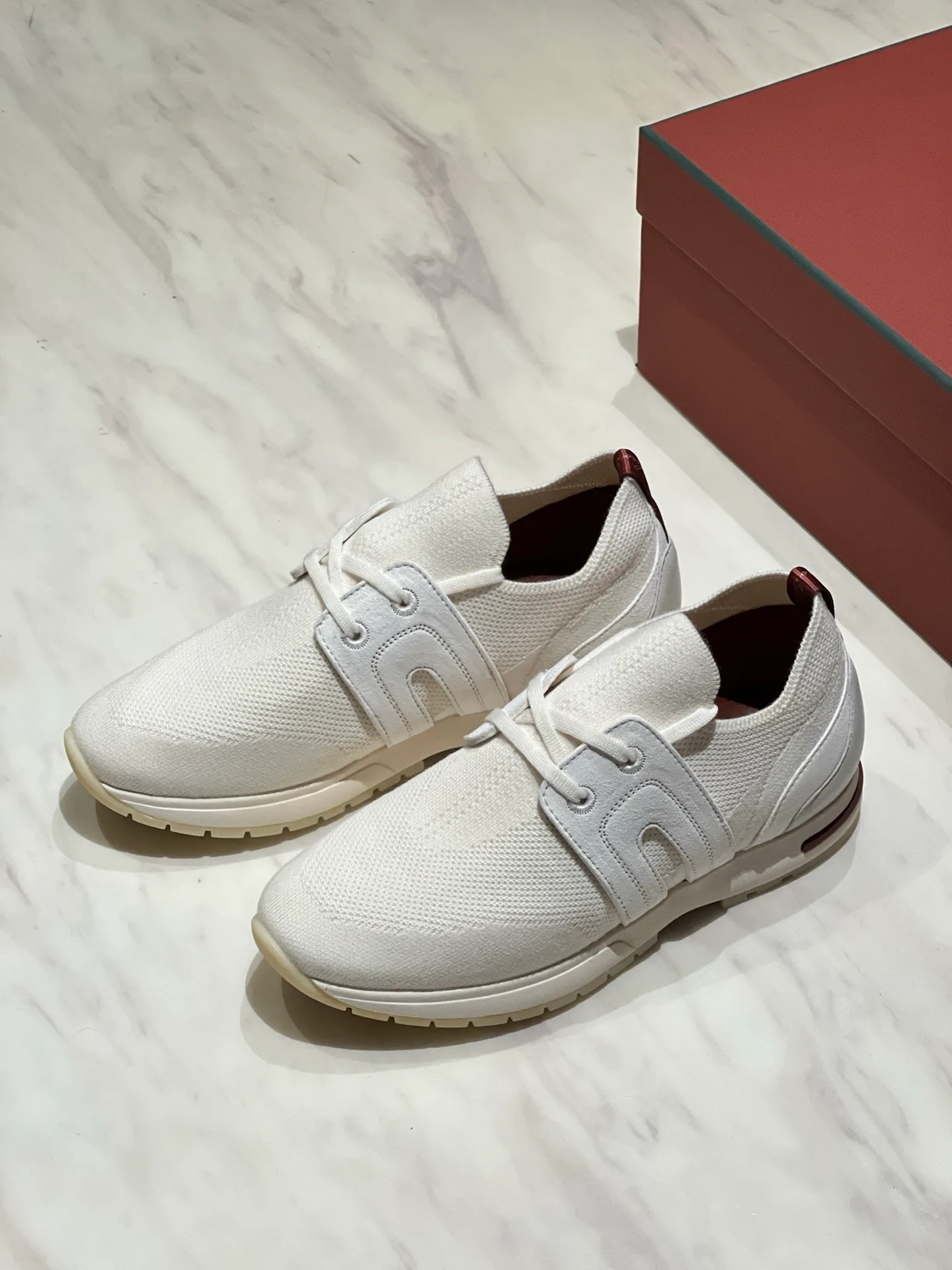Women's Sneakers LORO PIANA 18194141